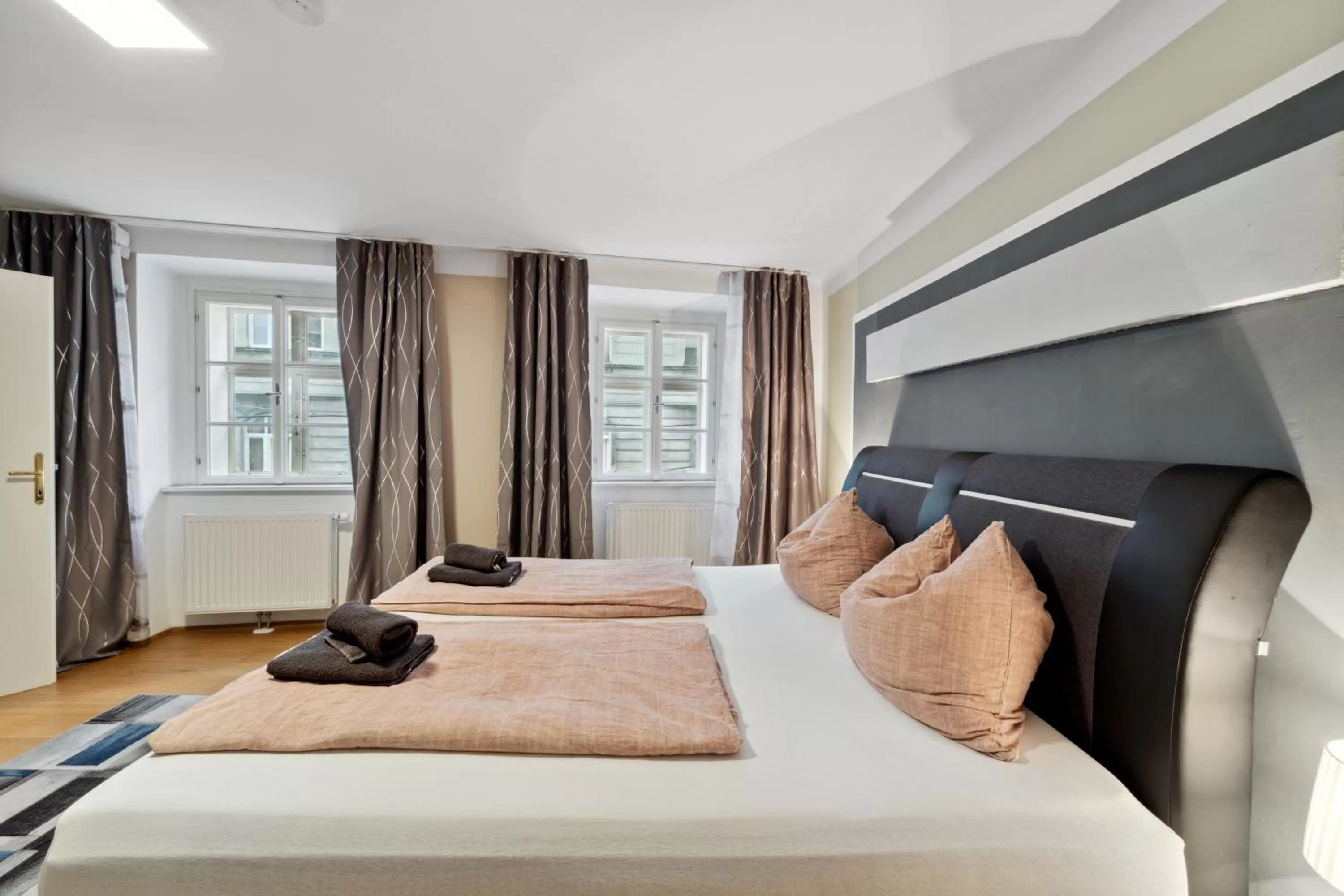 Bed in Florian's apartments in Mariahilf Vienna