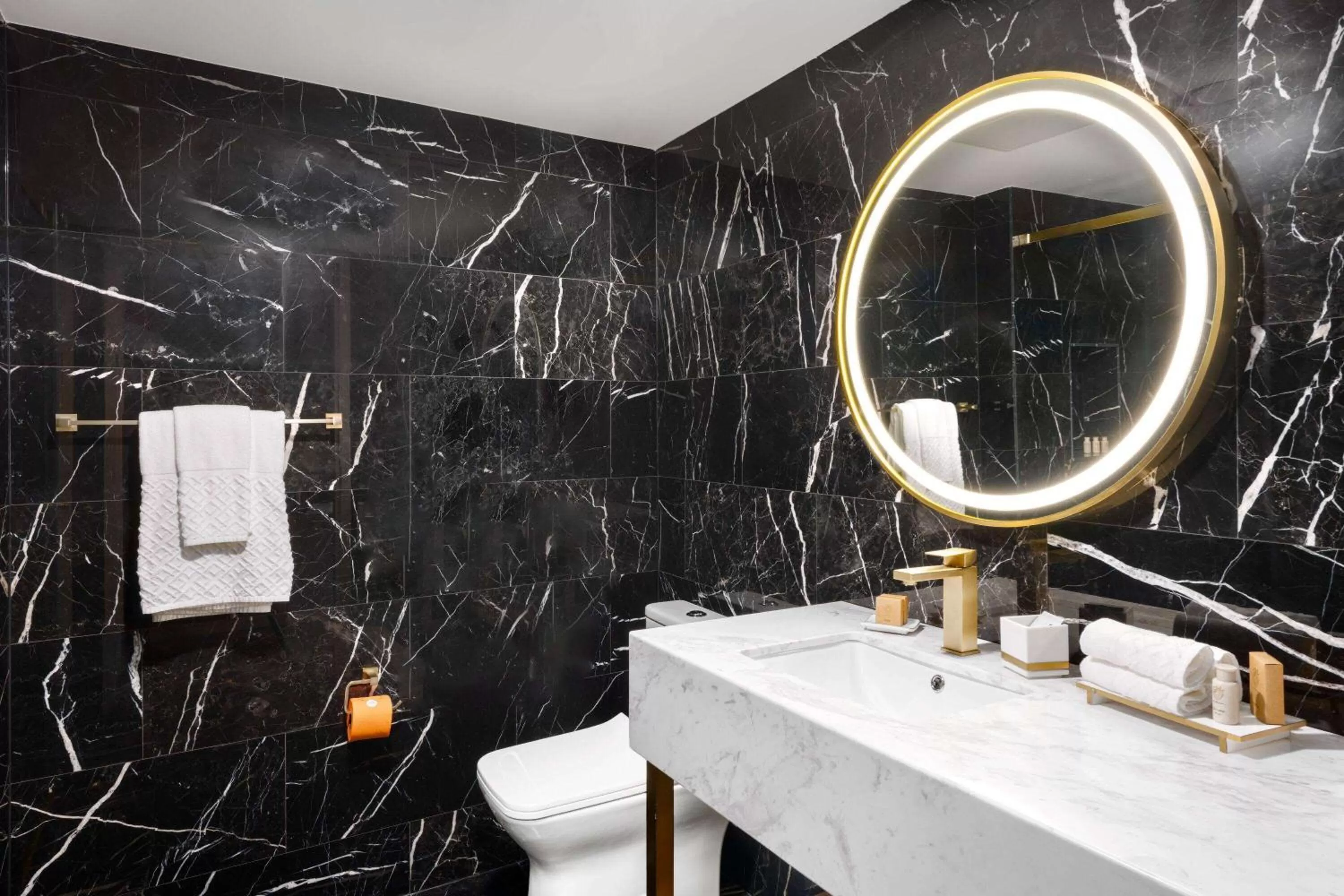 TV and multimedia in Dolce by Wyndham Hollywood