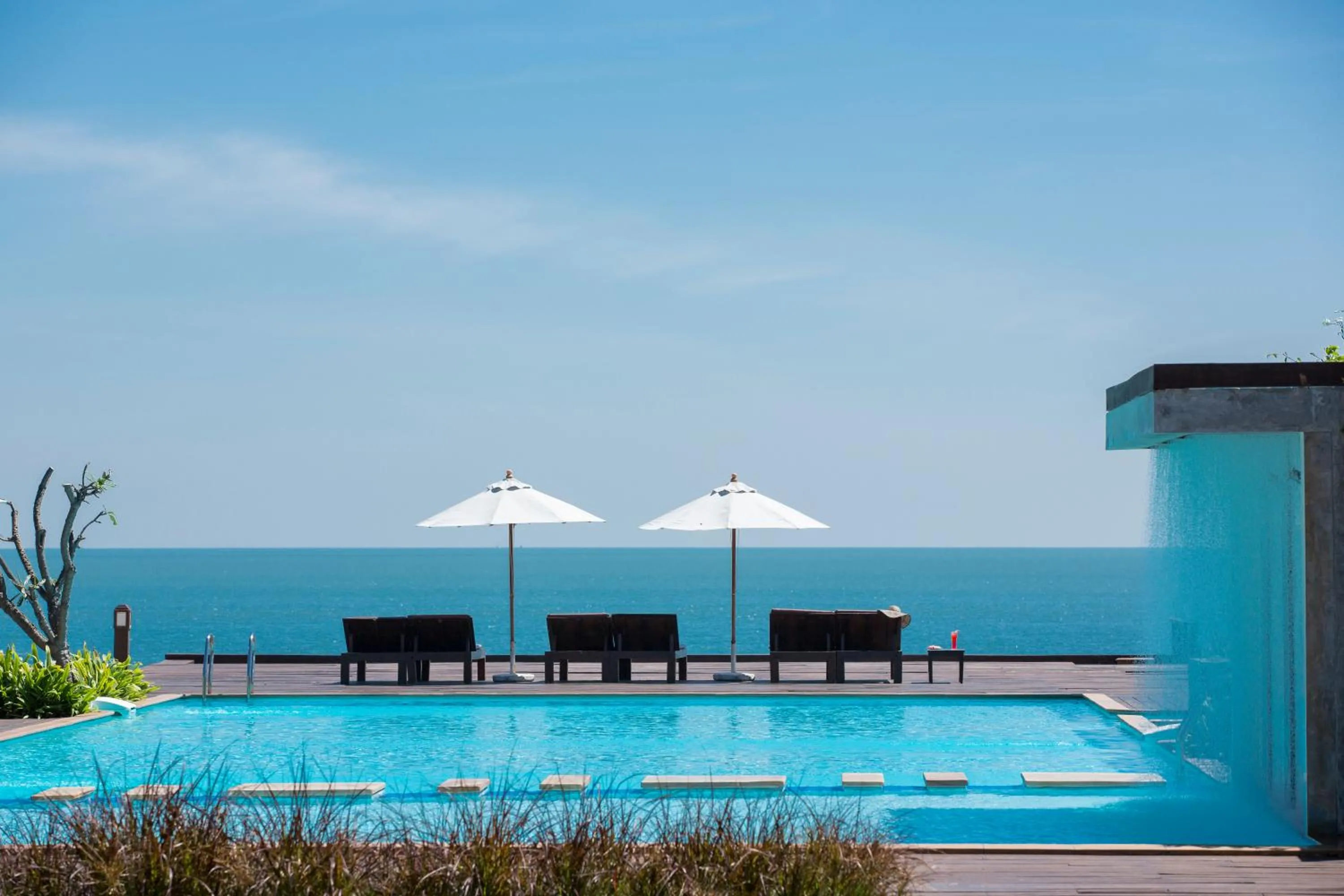 Beach in i Tara Resort & Spa