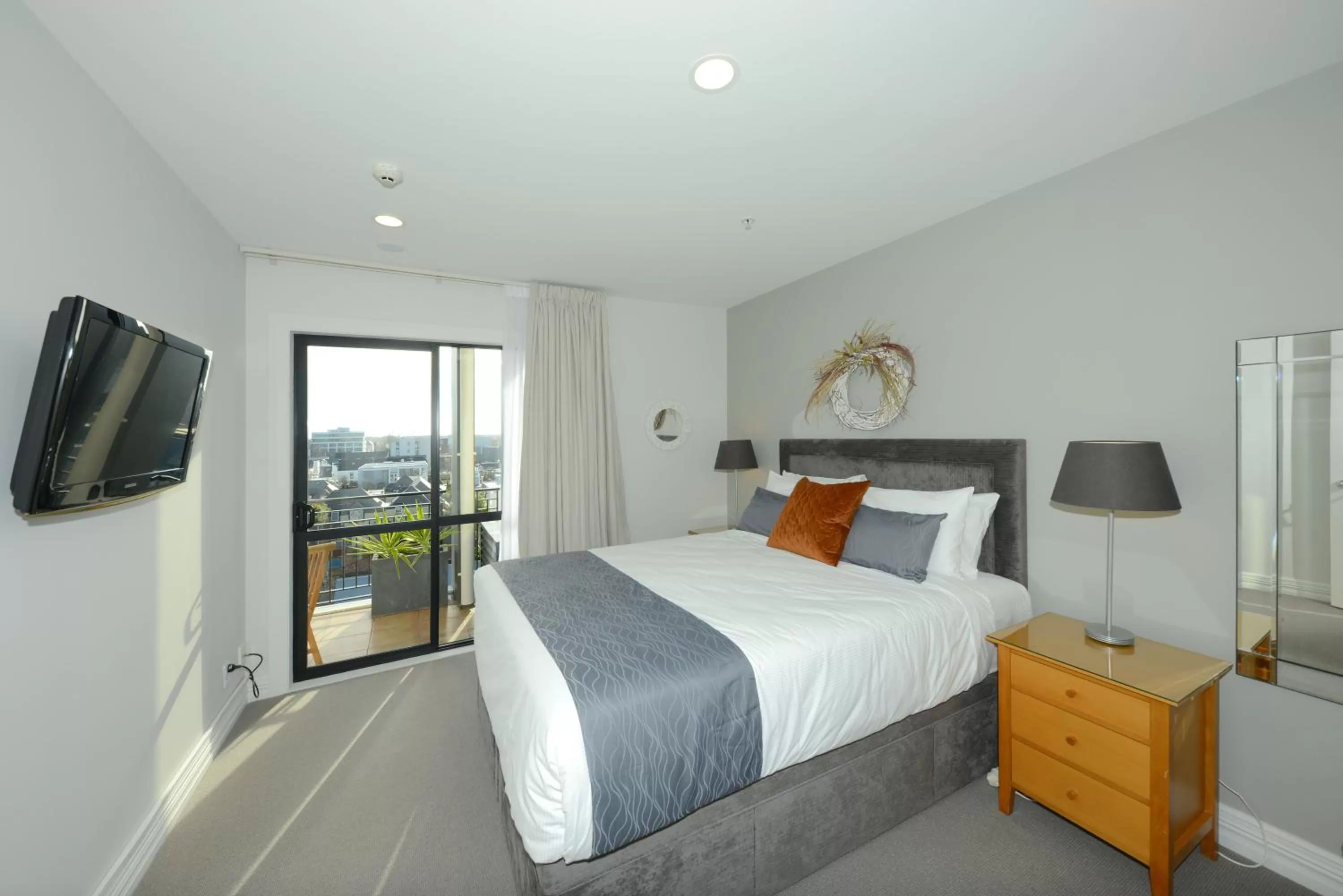 Bed in West Fitzroy Apartments