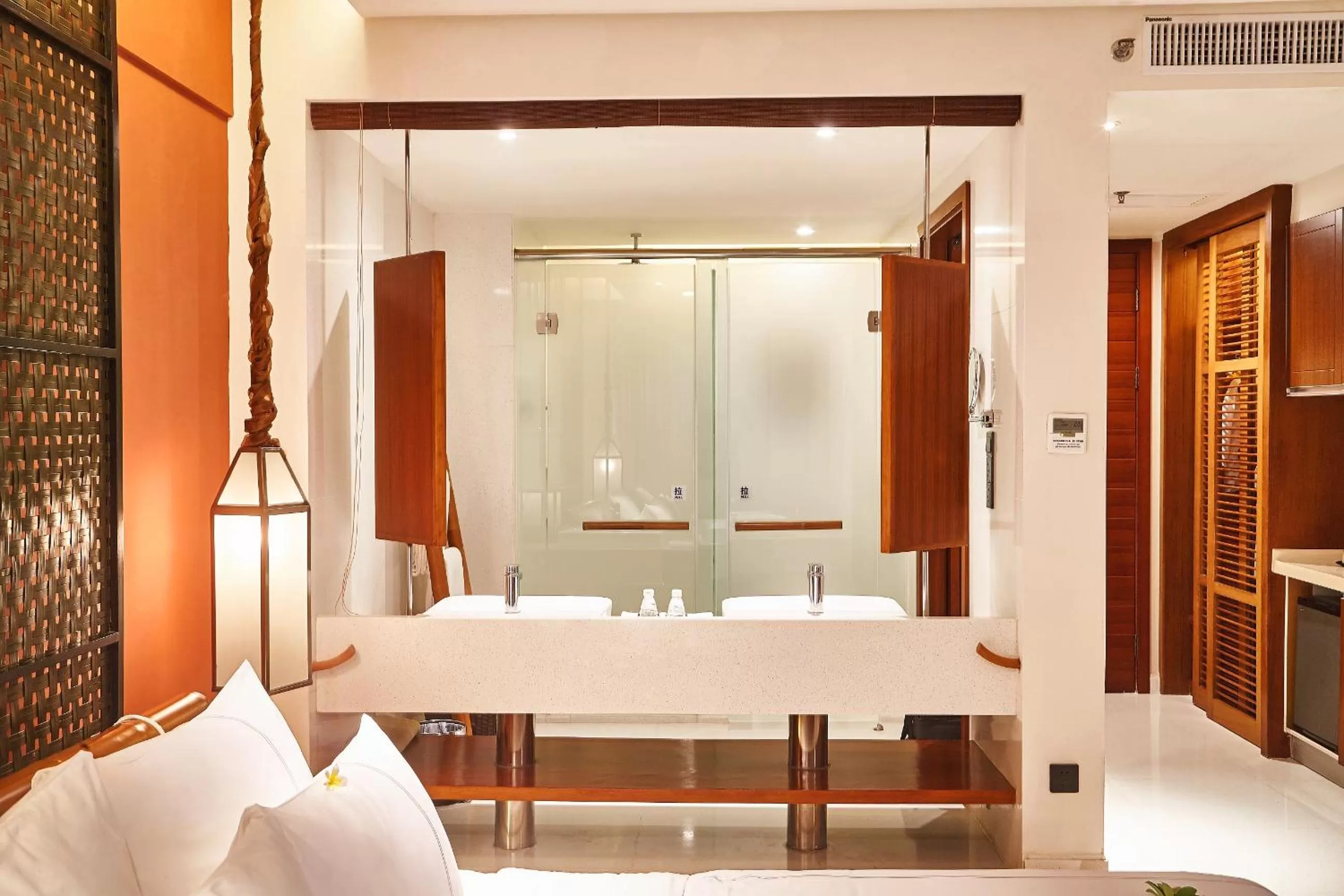 Bathroom in Ocean Sonic Resort Sanya