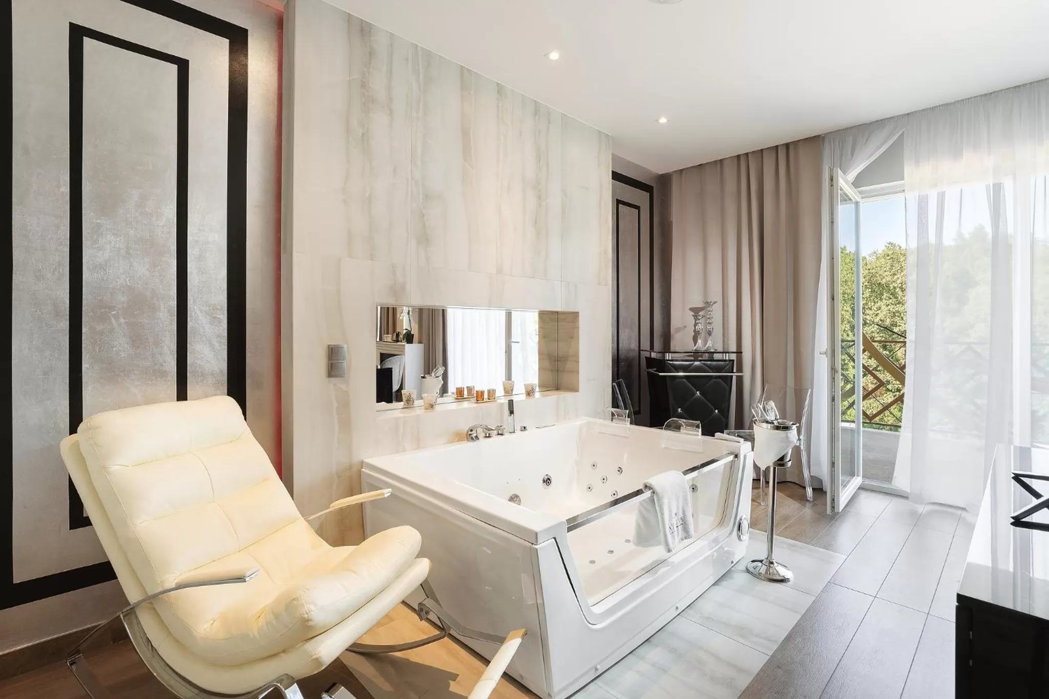 Seating area in Hotel Atelia