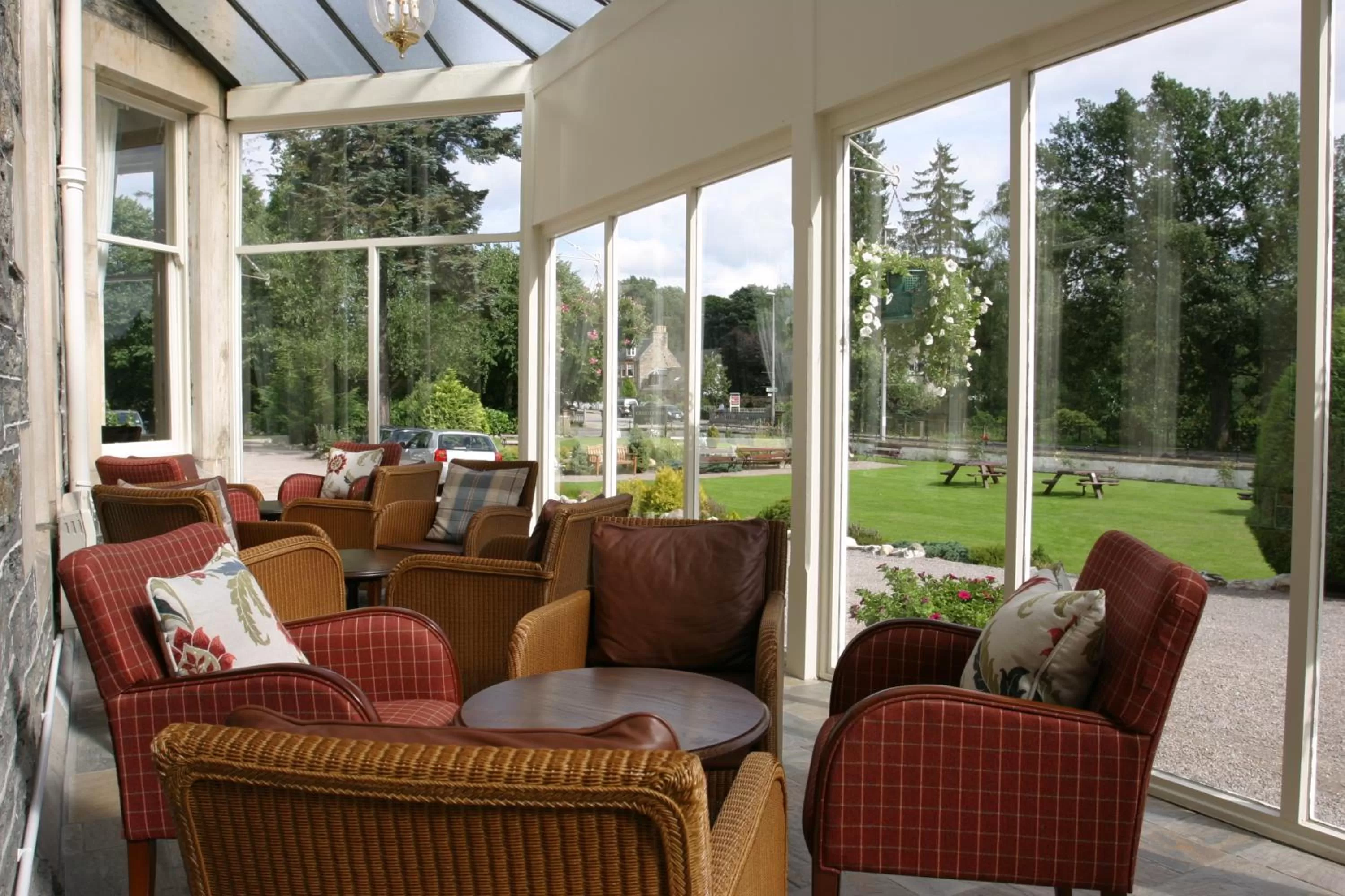 Lounge or bar in Craiglynne Hotel