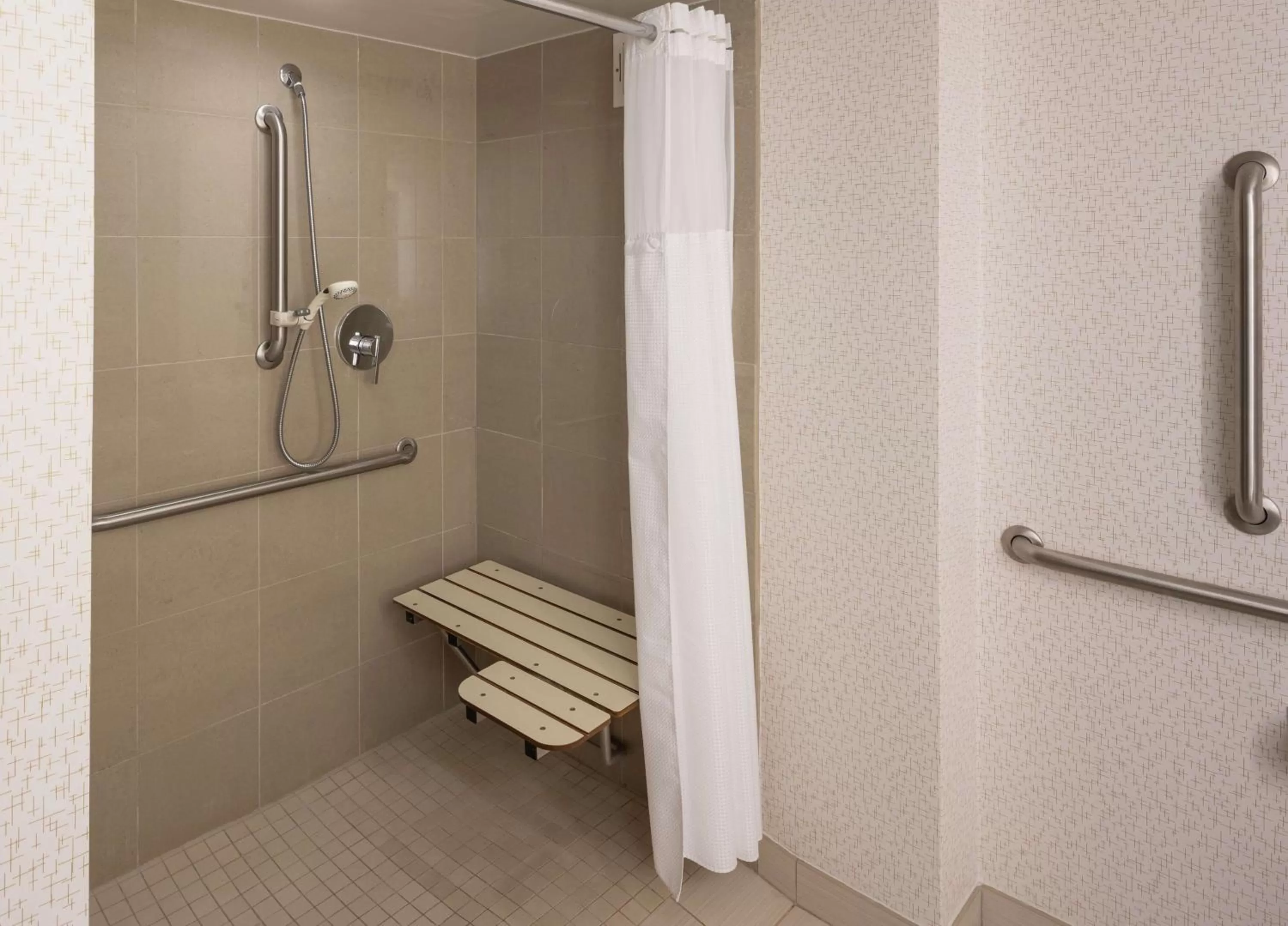 Bathroom in Hilton Durham near Duke University