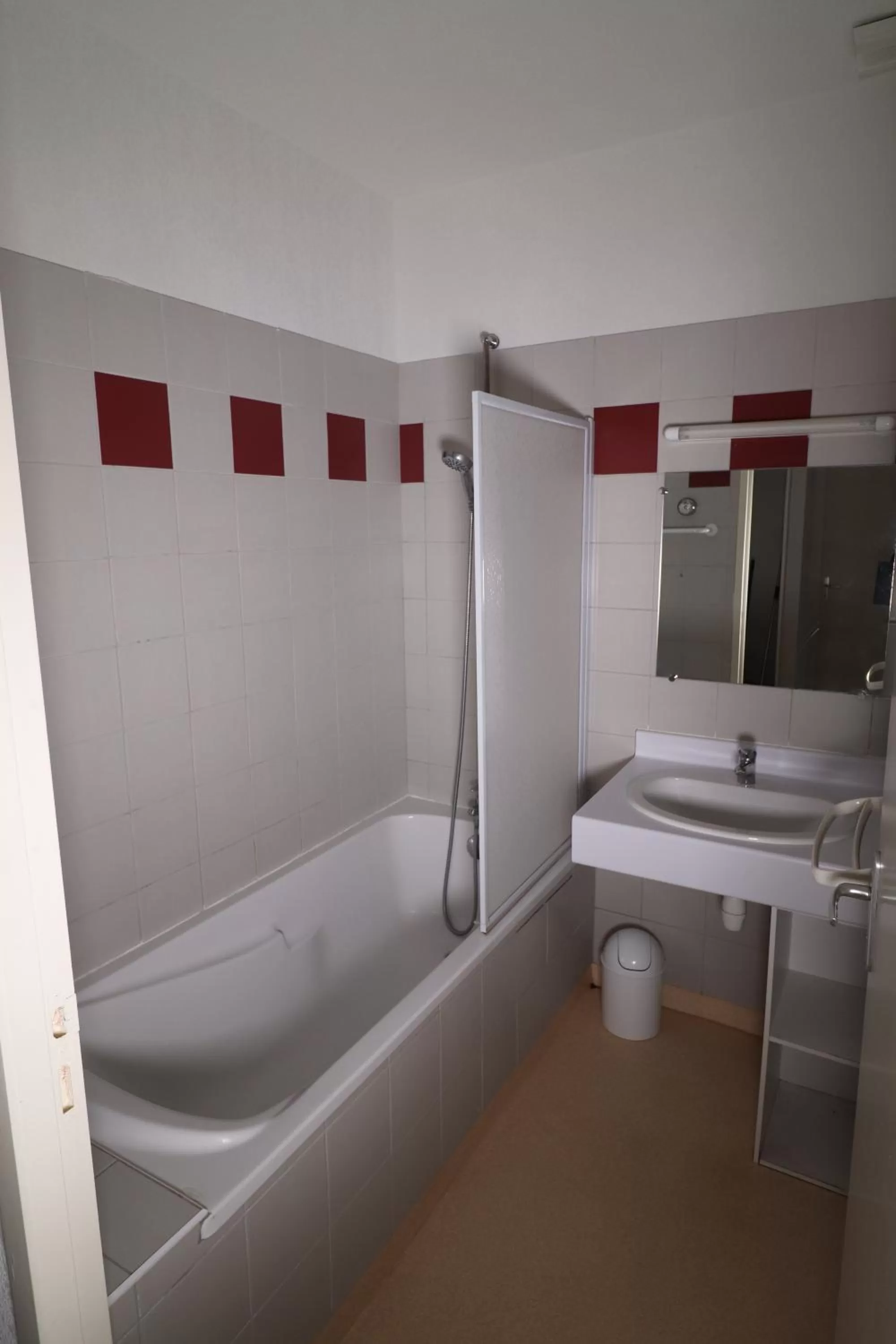 Bathroom in Chateau Ricard