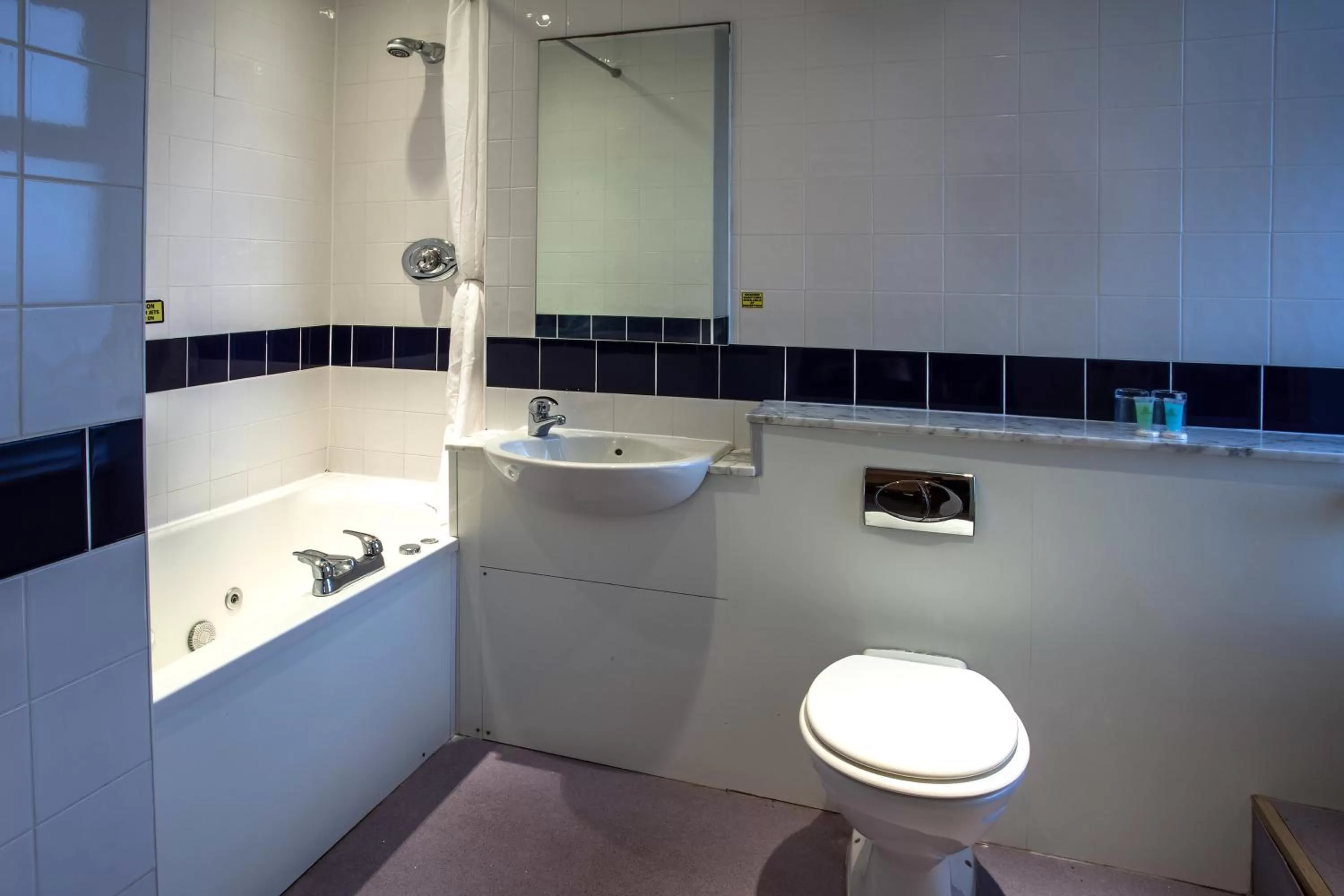 Photo of the whole room in The Savoy Hotel