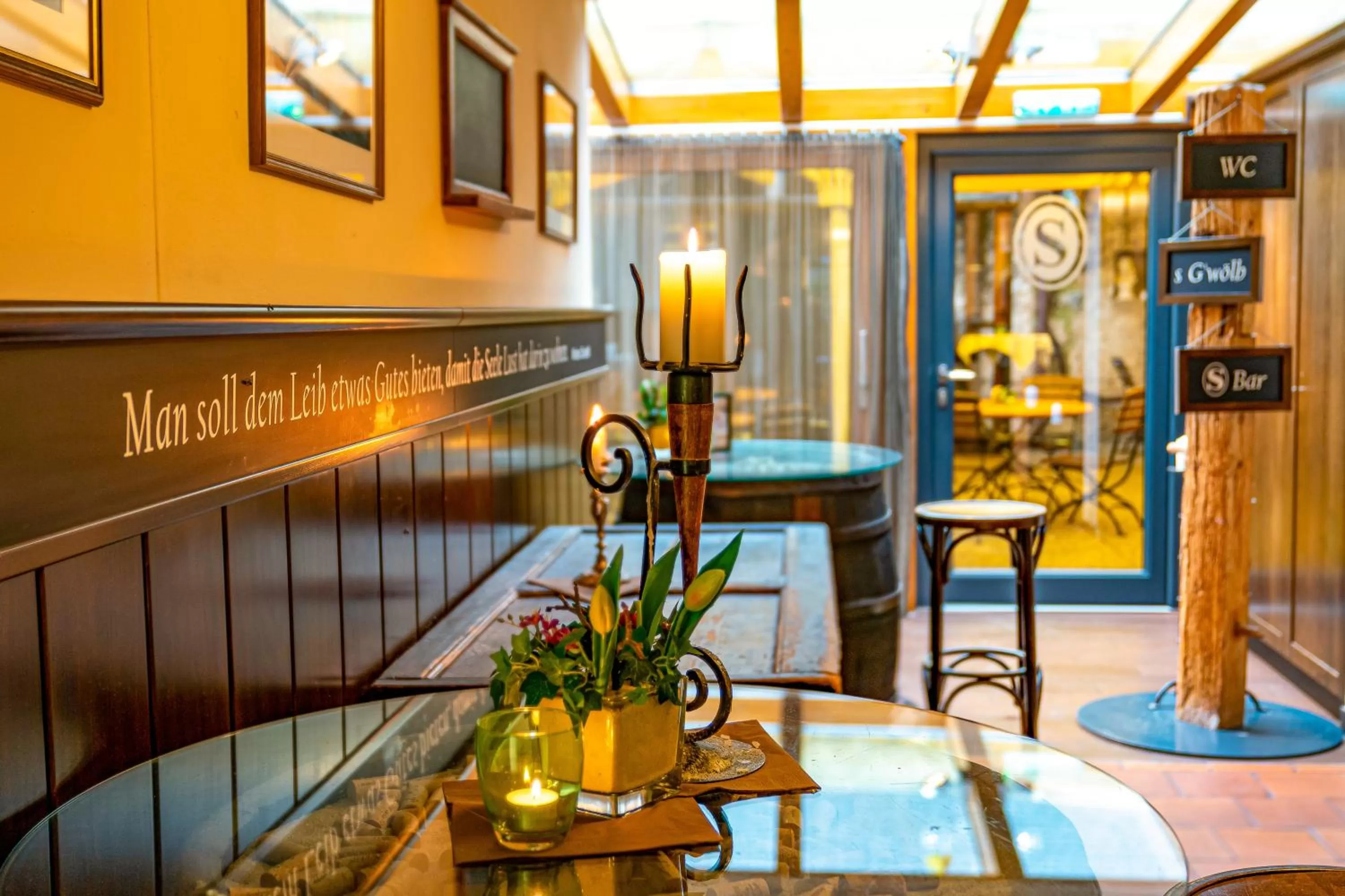 Lounge or bar in Schüdlbauer´s Hotel-Restaurant-Bar