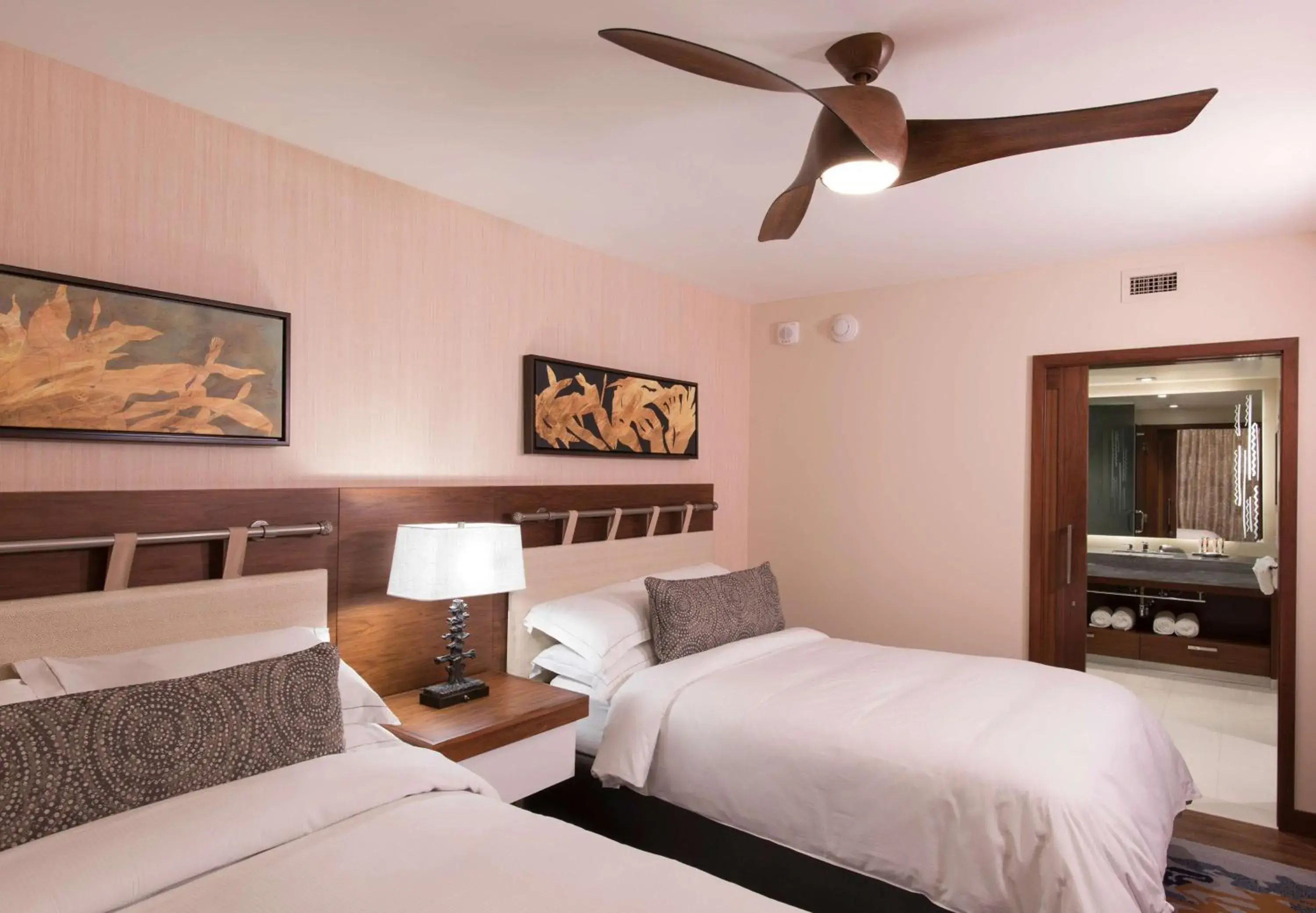 One-Bedroom Suite with Two Double Beds and Resort View in Hilton Grand Vacation Club The Grand Islander Waikiki Honolulu One-Bedroom Suite with Two Double Beds and Resort View in Hilton Grand Vacation Club The Grand Islander Waikiki Honolulu