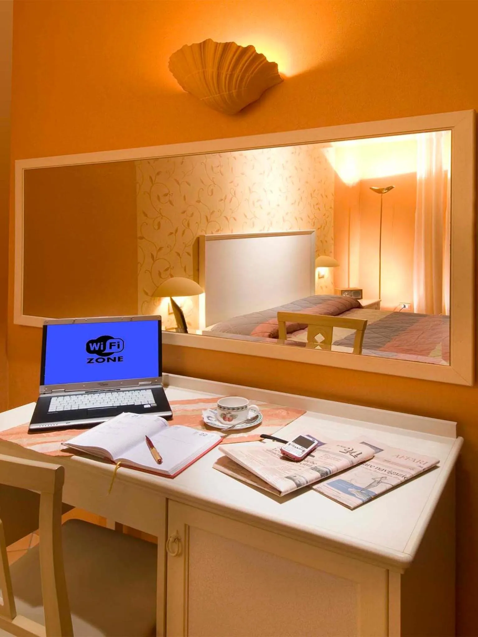 Bedroom, Bed in Hotel St. Moritz