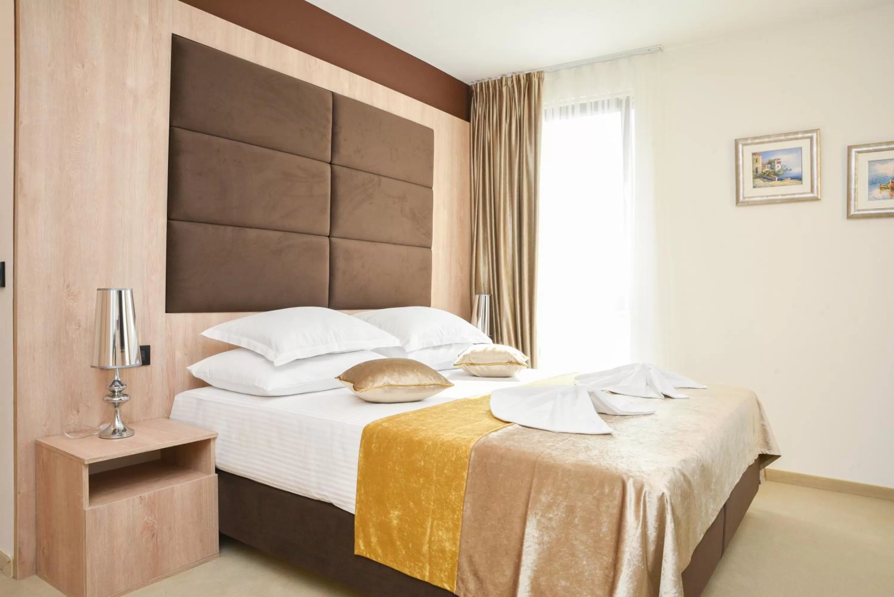 People, Bed in Hotel Meduza