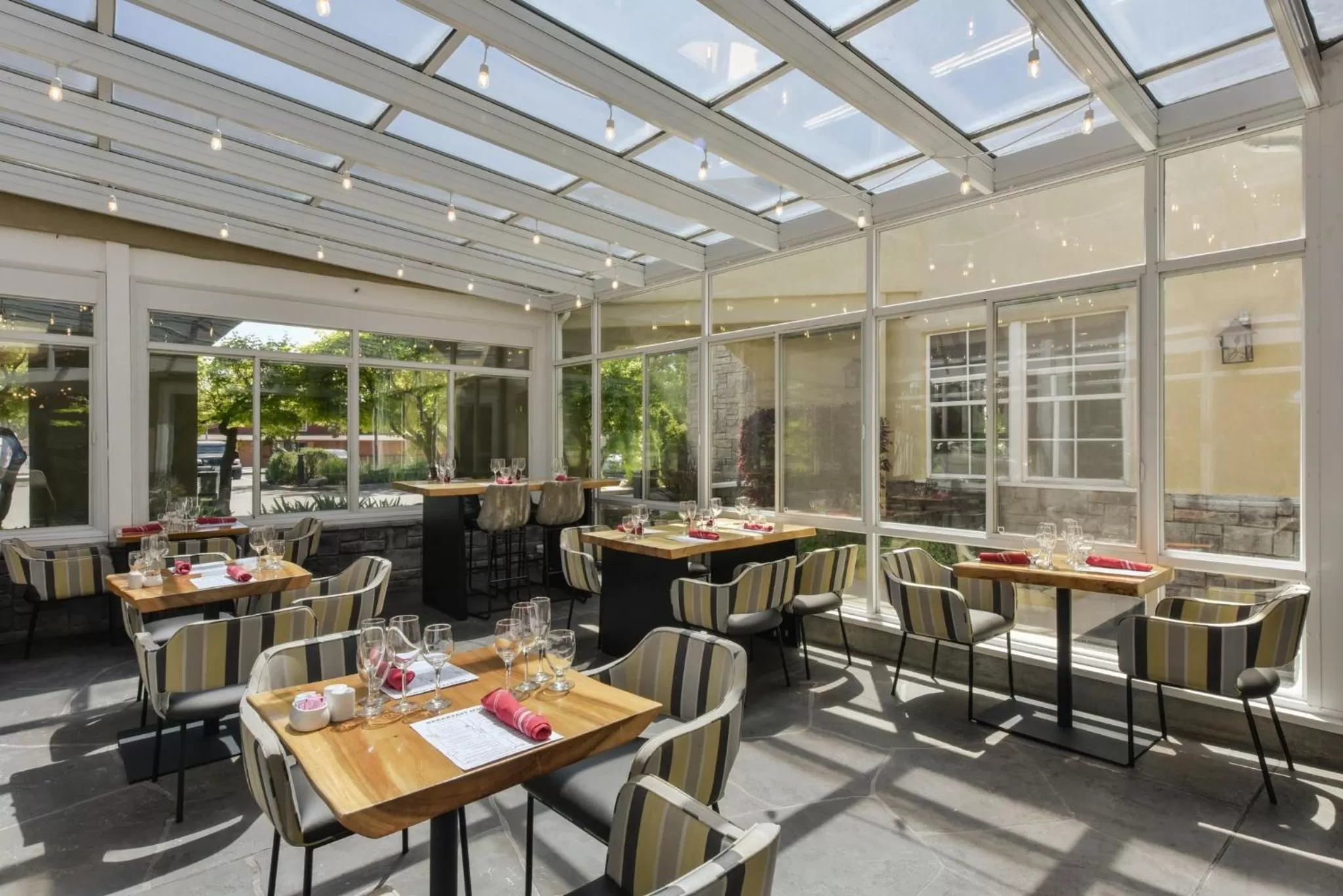 Restaurant/places to eat in Hotel Indigo Napa Valley by IHG
