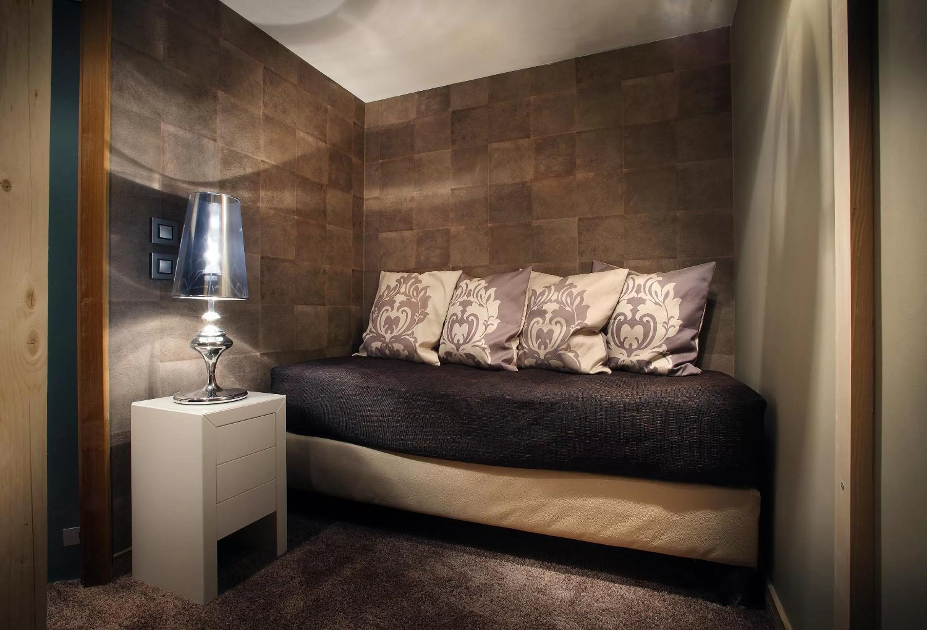 Bed in Hôtel Koh-I Nor by Les Etincelles