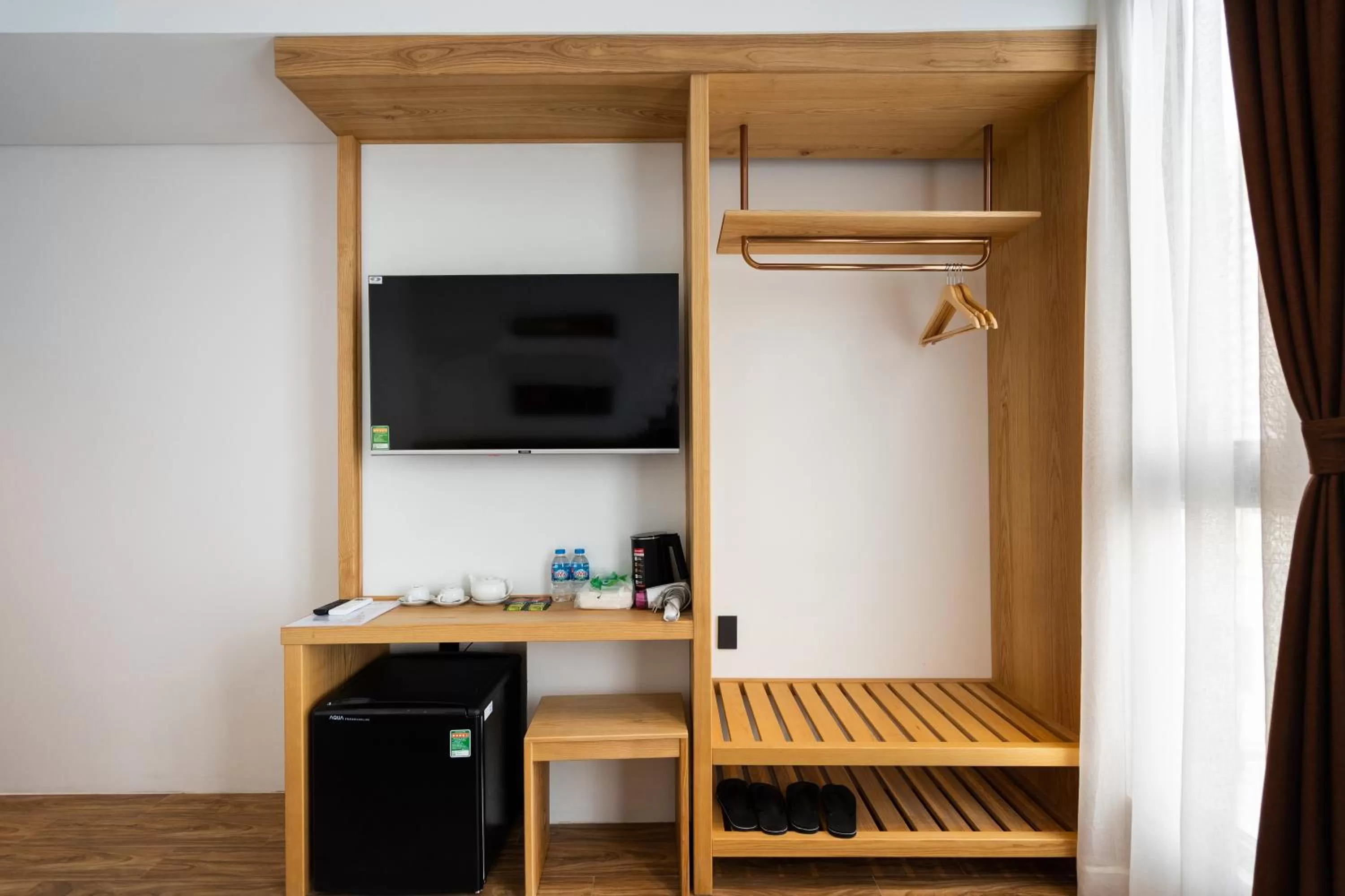 TV and multimedia in Haven Hut Hotel