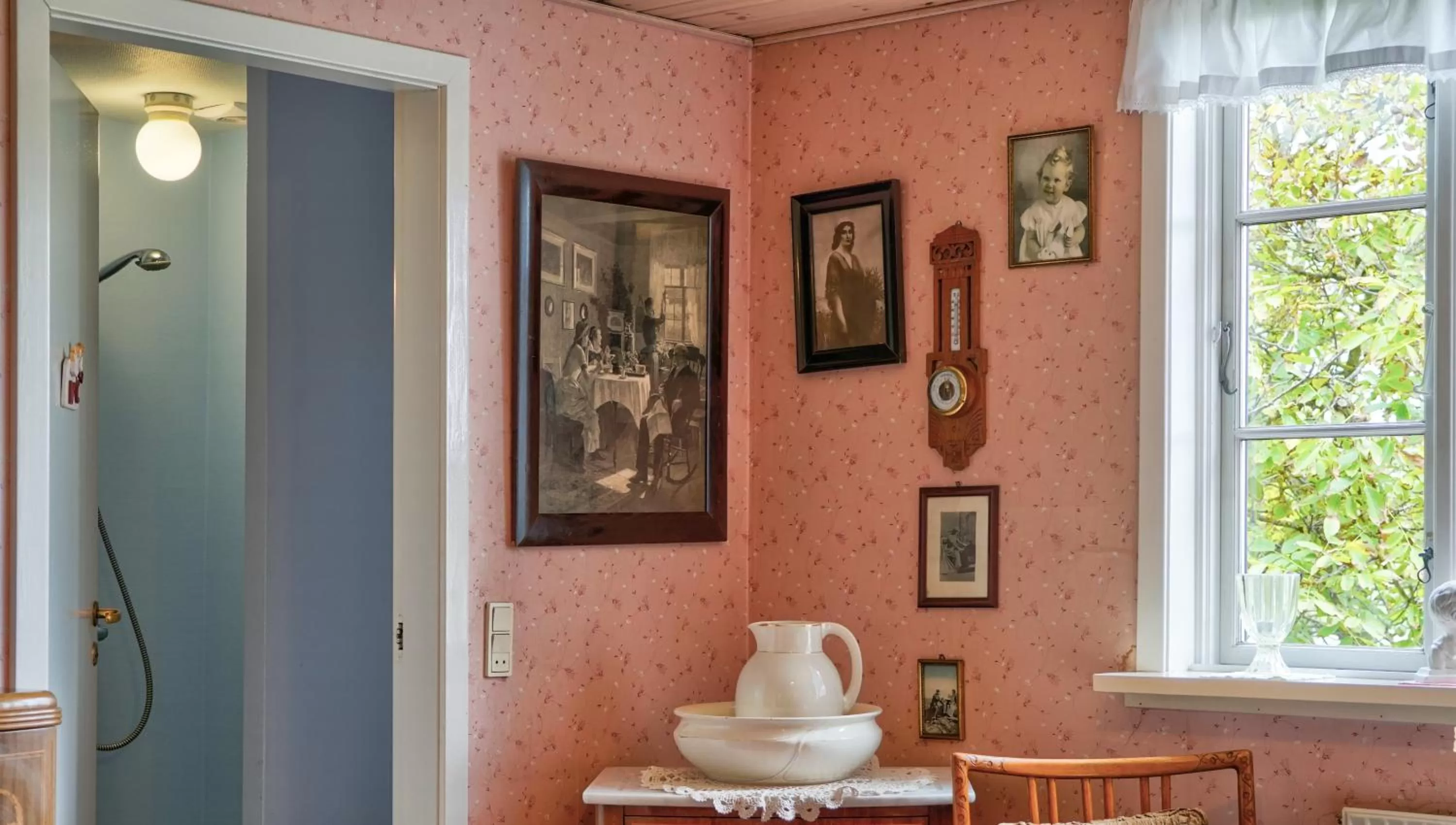 Shower in Svostrup Kro