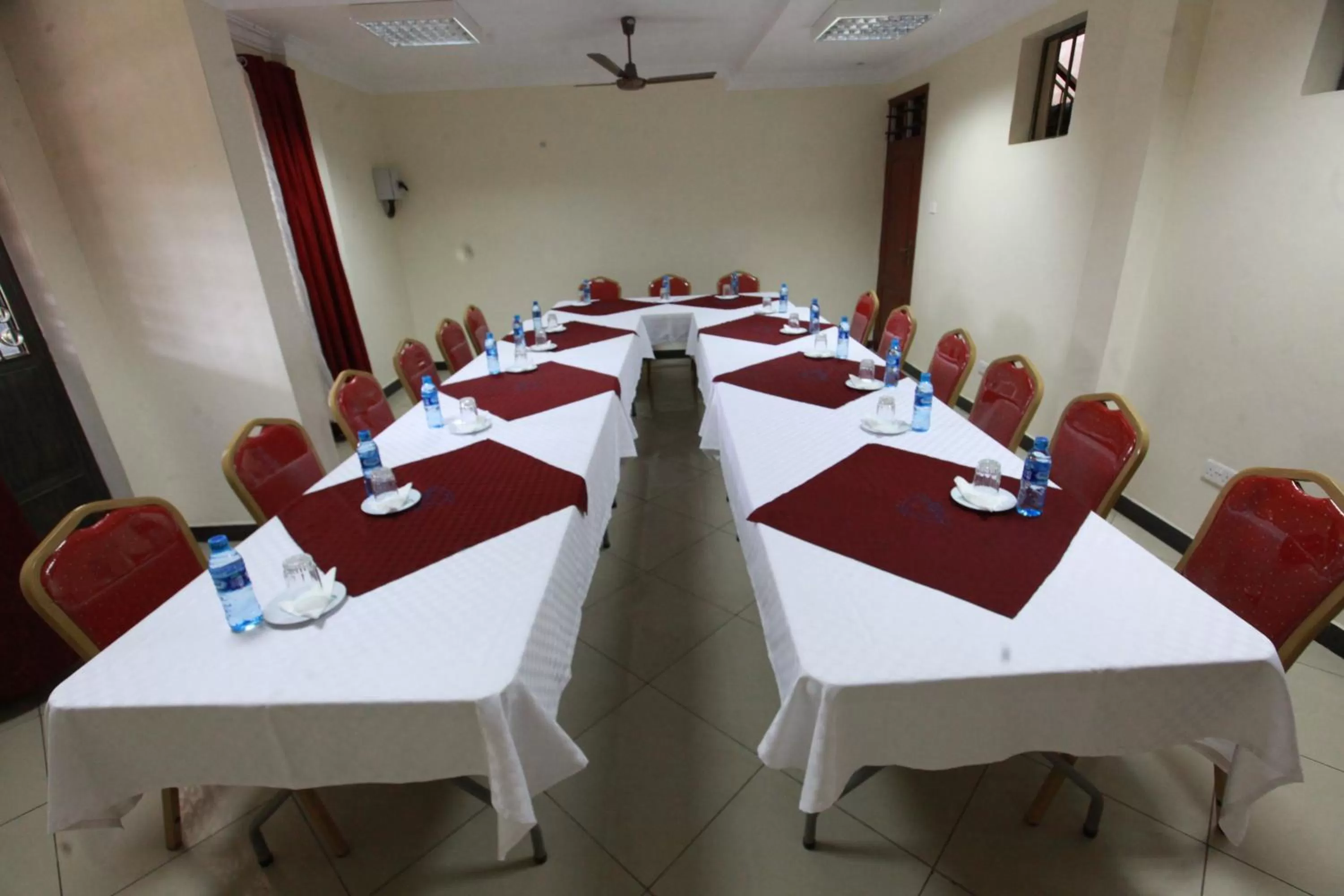 Business facilities in Coastgate Hotel