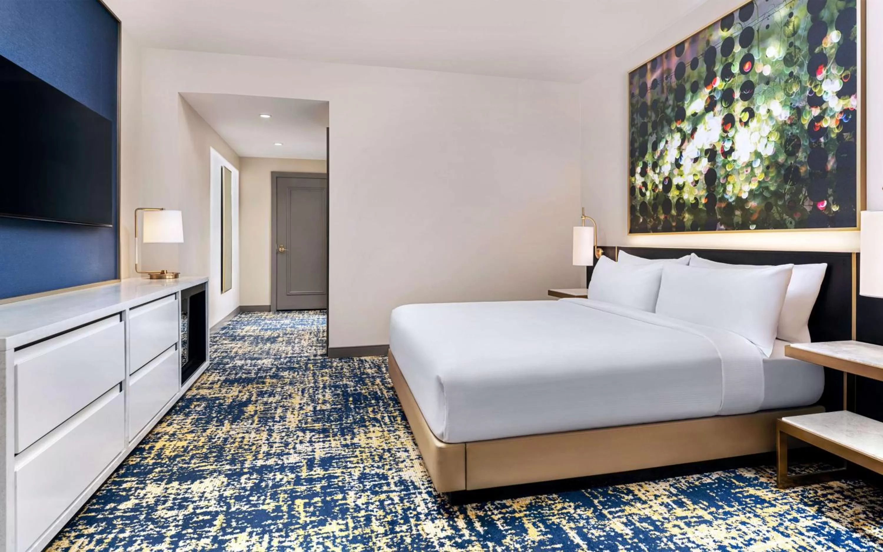 Bed in Las Vegas Hilton At Resorts World