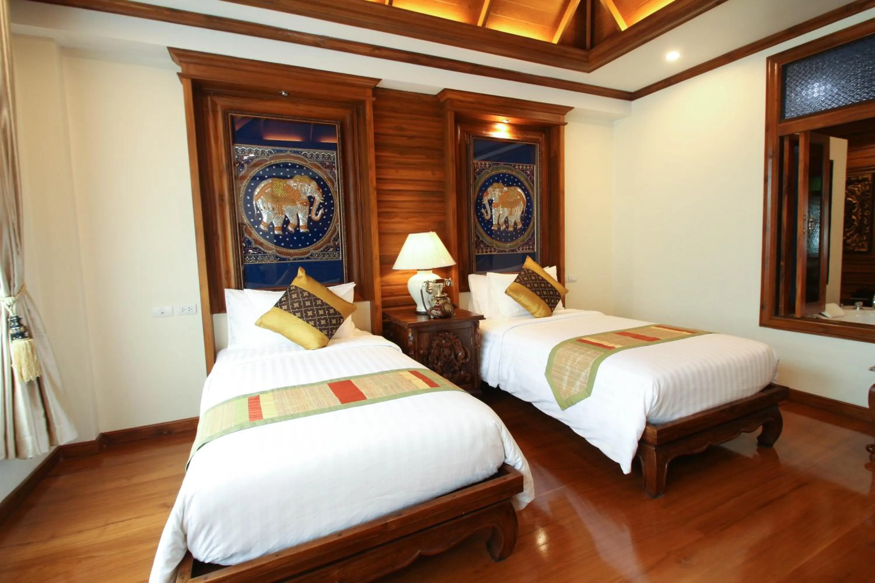 Bedroom, Bed in Pingviman Hotel