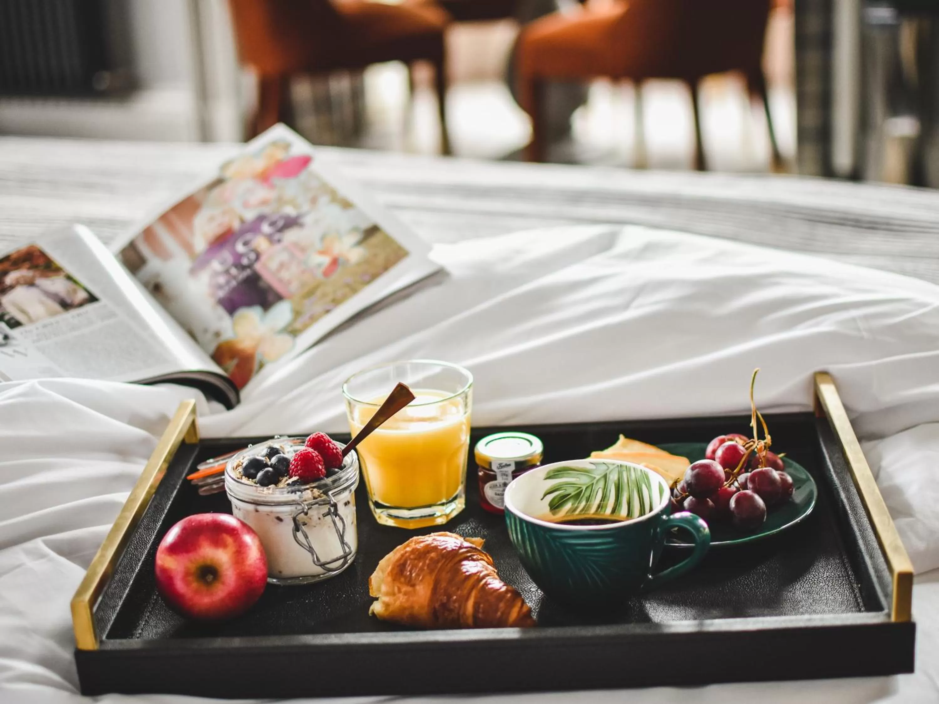 Bedroom, Bed in The Meadowpark Bar, Kitchen & Rooms