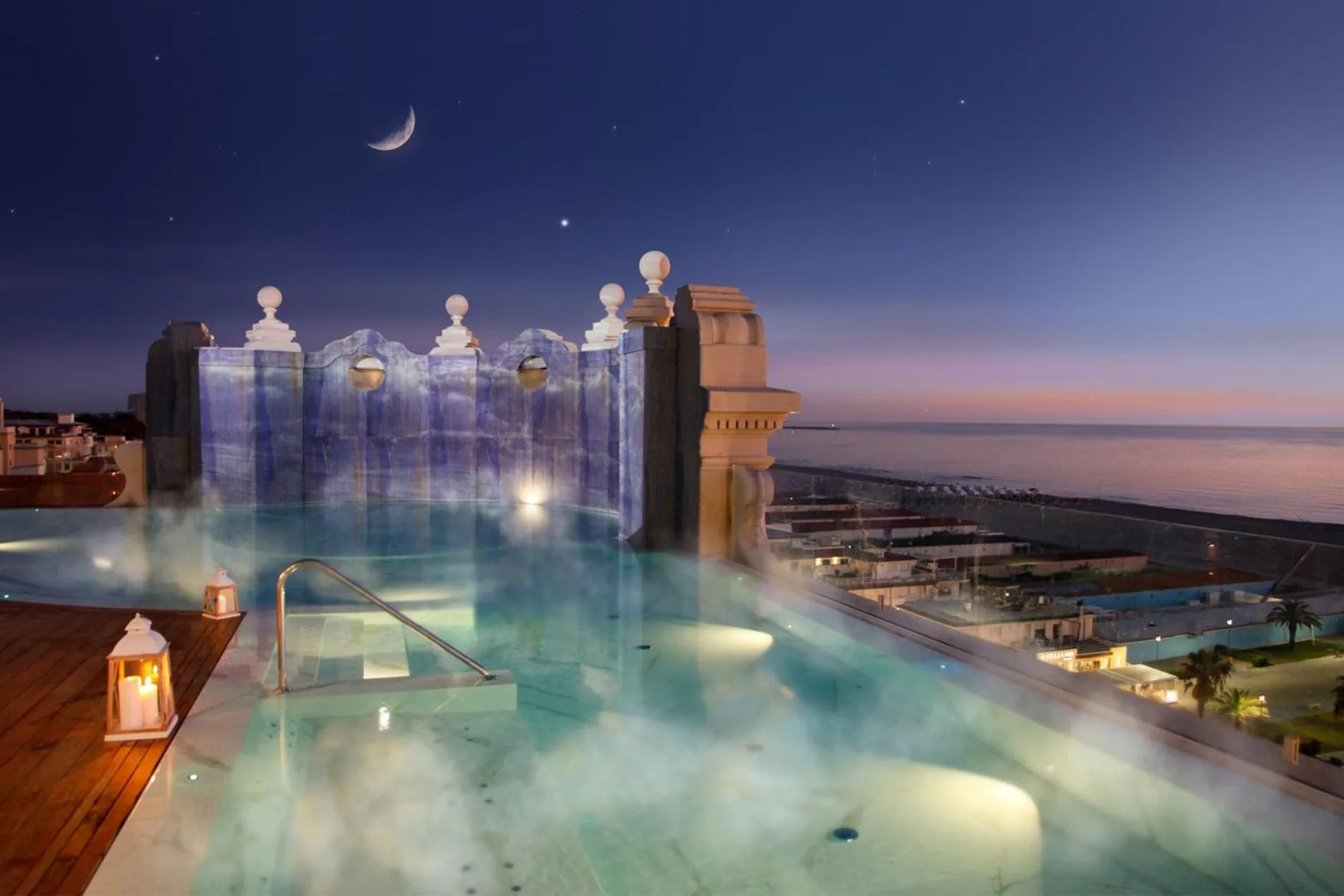 Swimming pool in Grand Hotel Principe Di Piemonte