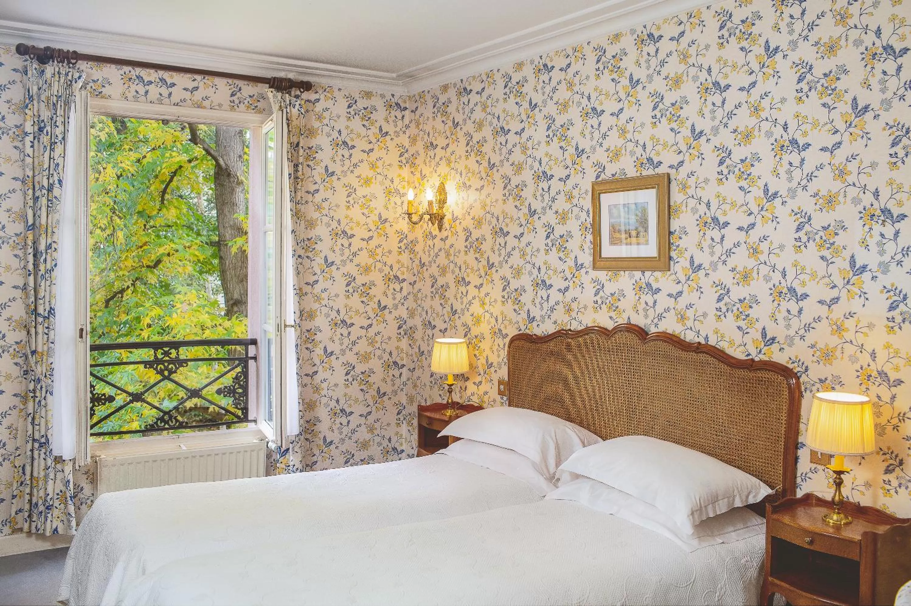 Bedroom, Bed in Hotel des Grandes Ecoles