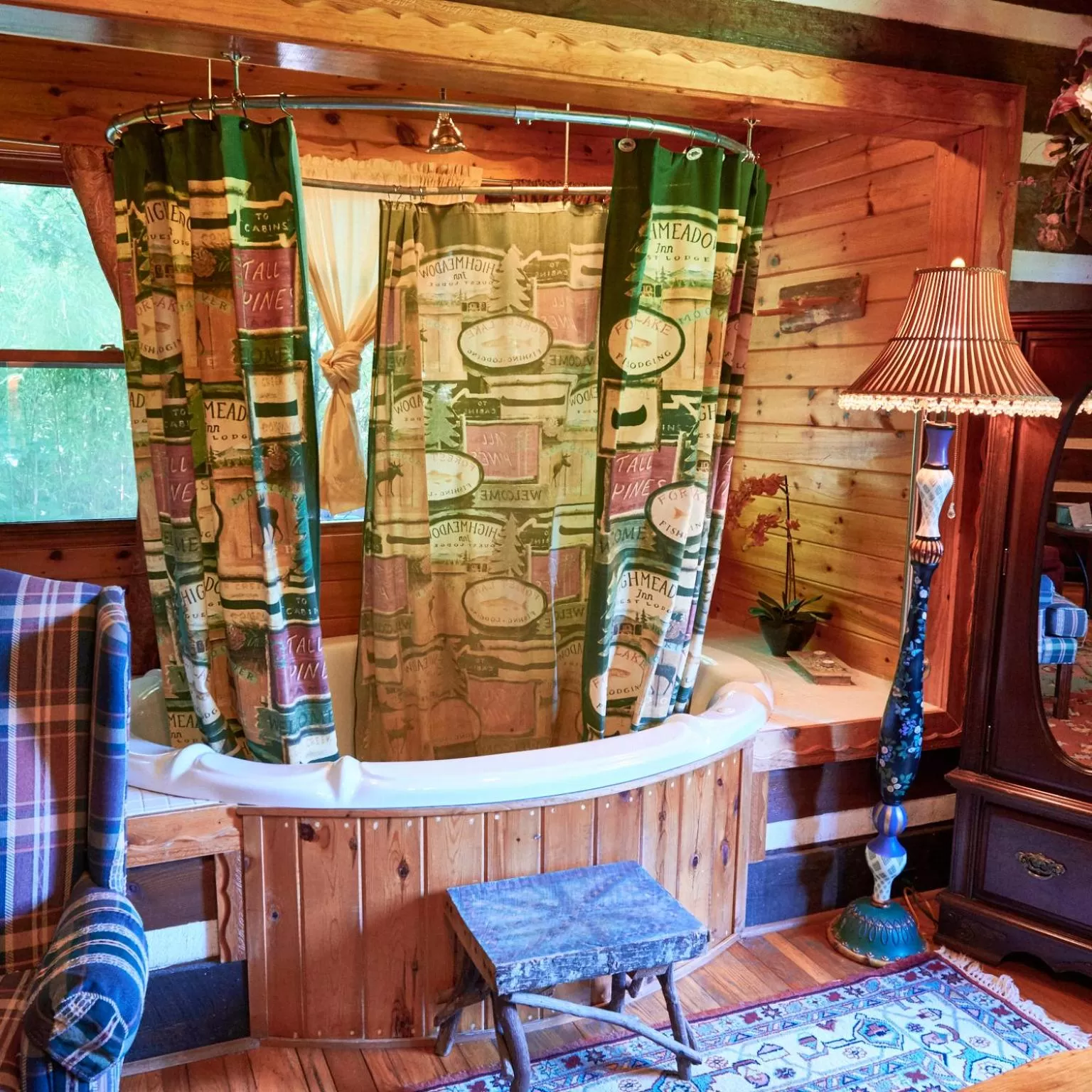 Creekwalk Inn Bed and Breakfast with Cabins