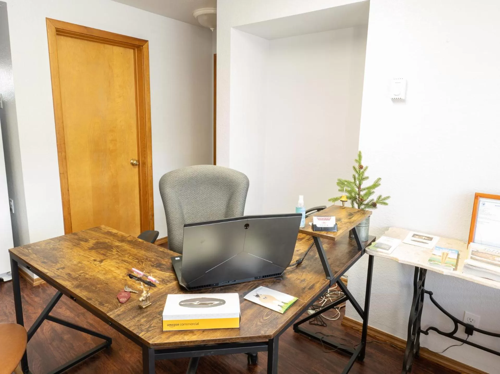 Lobby or reception, Seating Area in Siesta Motel Colfax WA