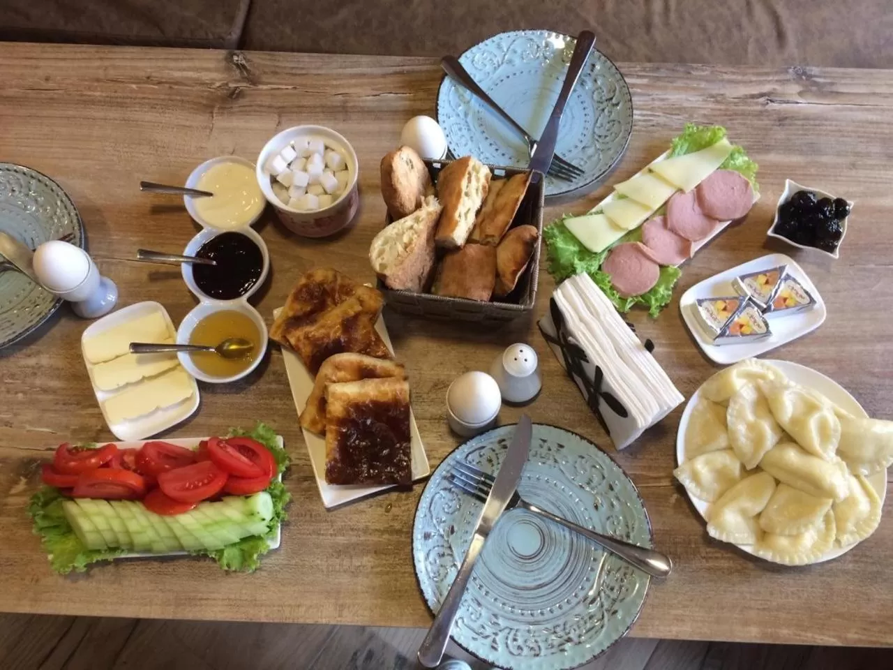 Food and drinks in Epic Meidan Hotel