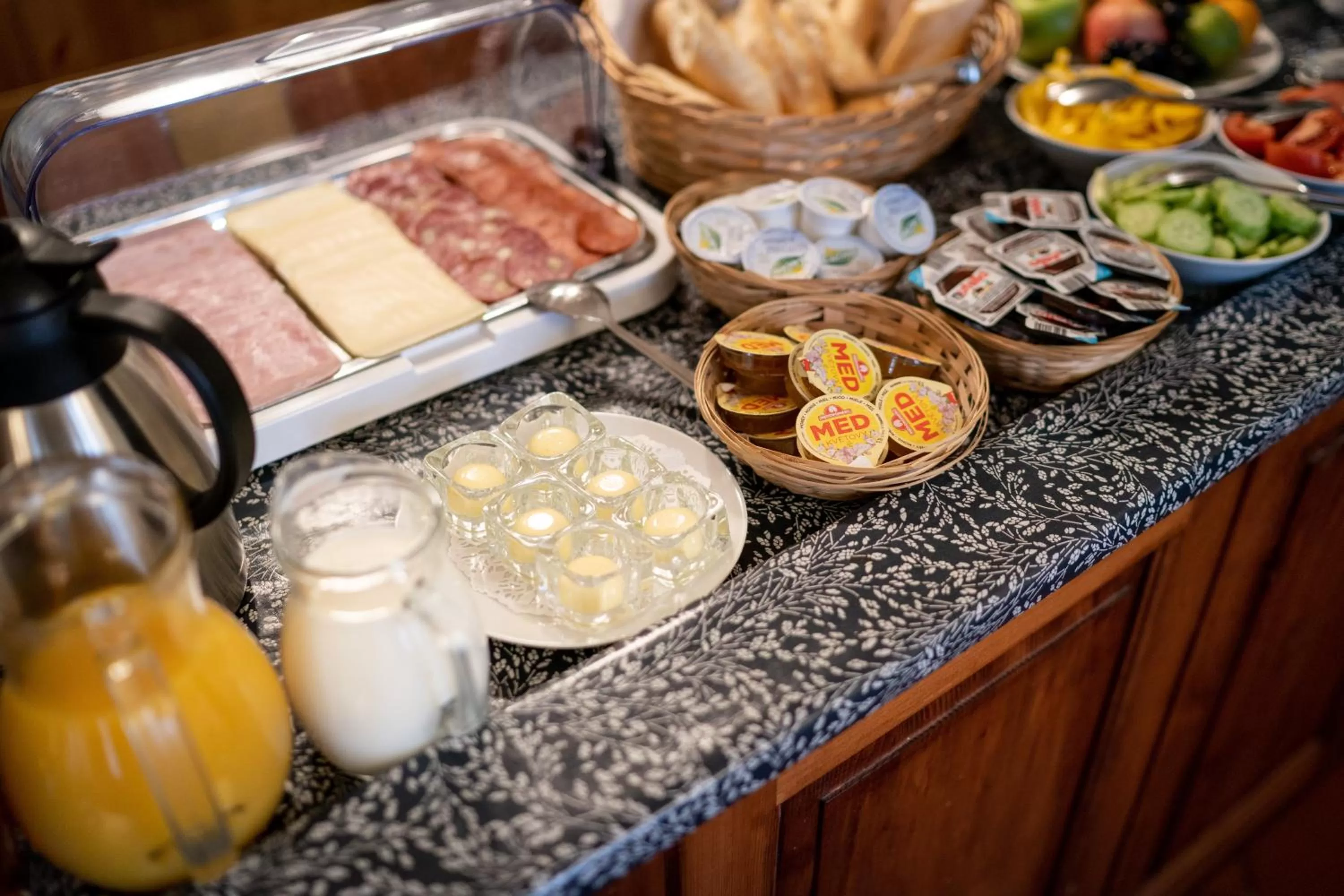 Breakfast in Hotel Dvur Hoffmeister