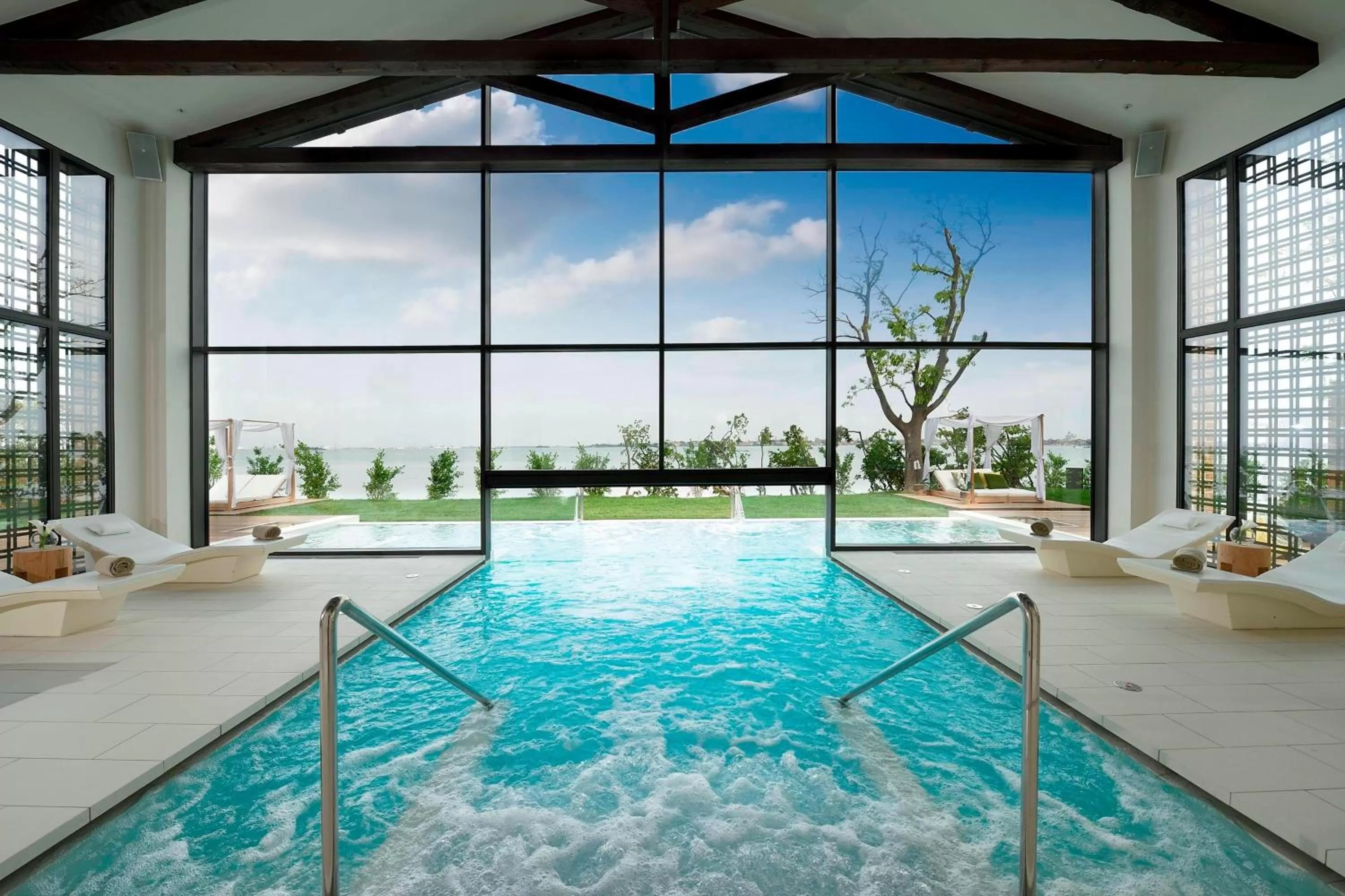Swimming pool in JW Marriott Venice Resort & Spa