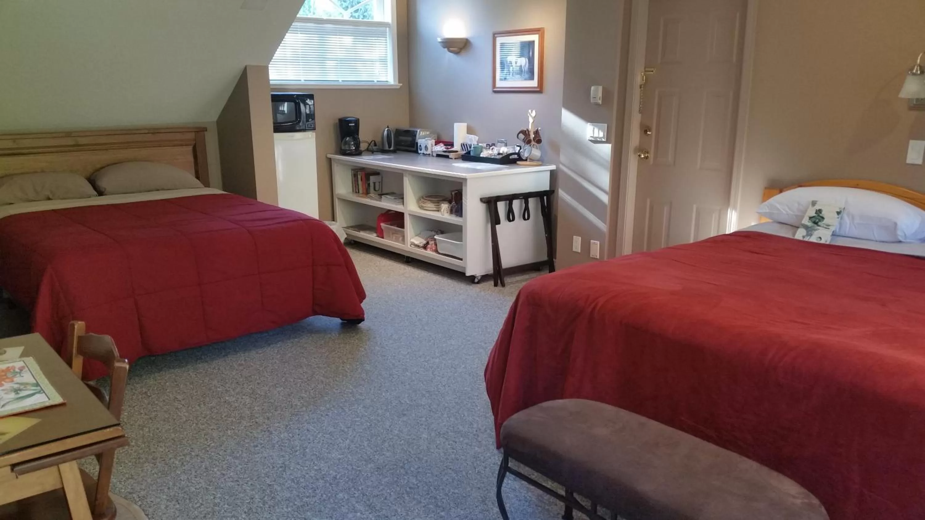 Garden, Bed in Hummingbird Guesthouse