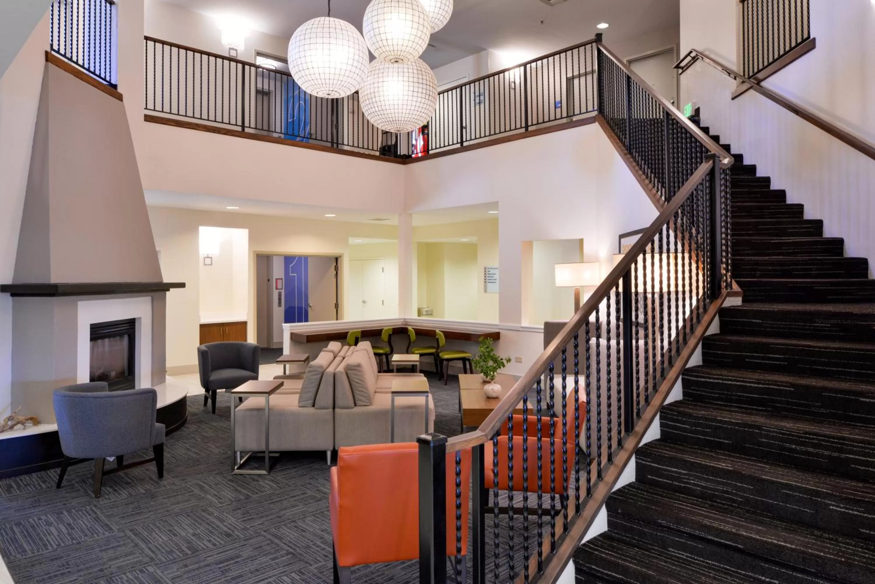 Lobby or reception in Holiday Inn Express Hotel & Suites Arcata/Eureka-Airport Area by IHG
