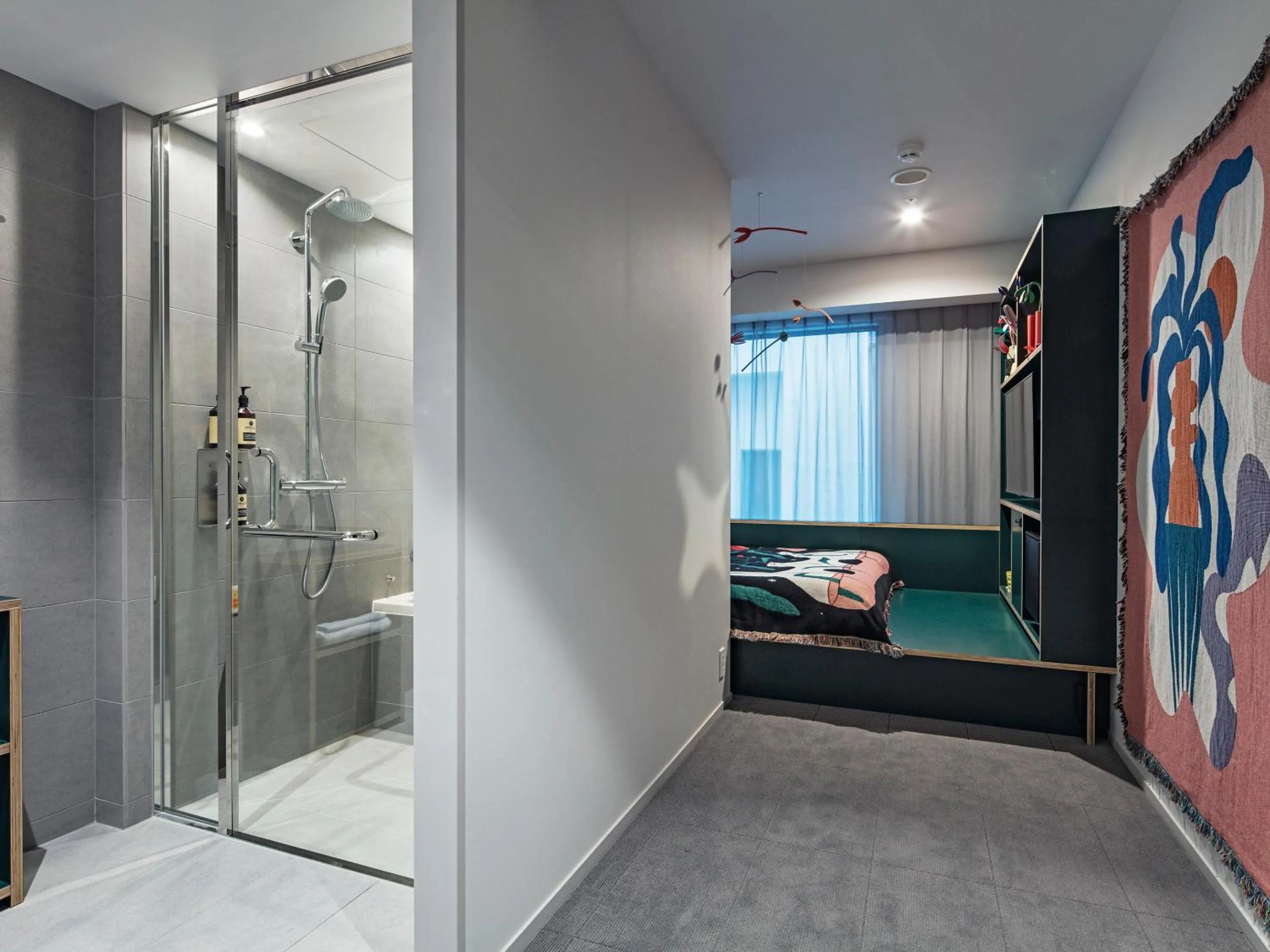 Photo of the whole room in all day place shibuya