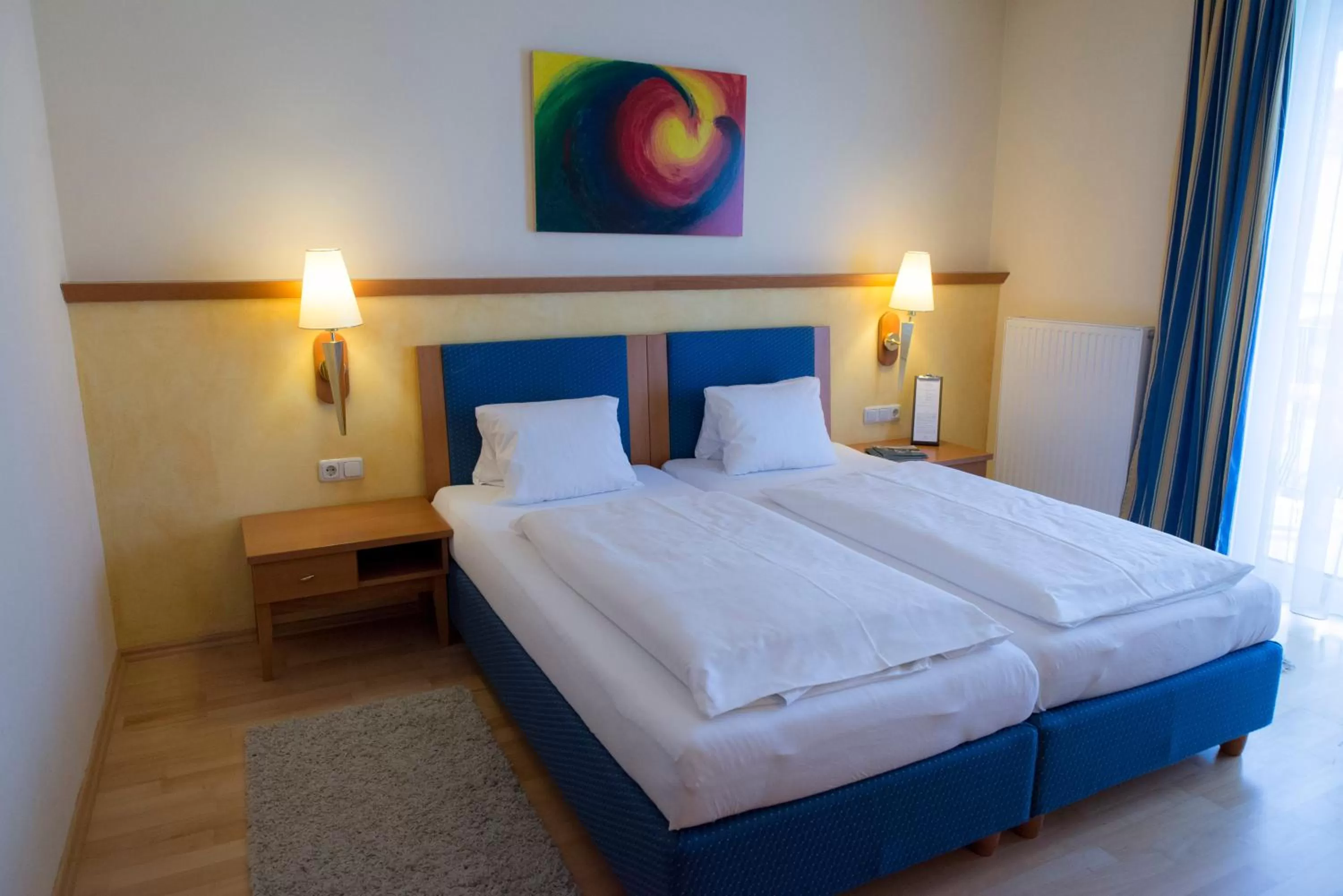 Bed in Hotel Locker & Legere