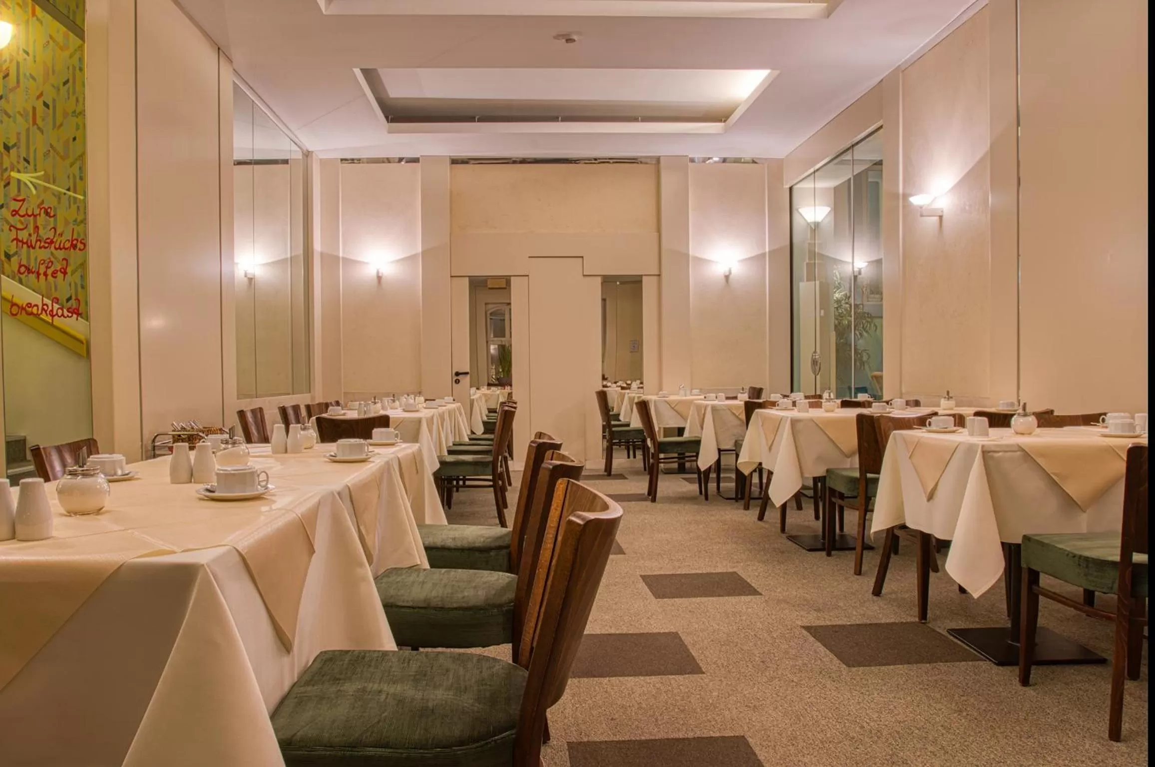 Buffet breakfast, Restaurant/Places to Eat in Best Western Hotel Bremen City