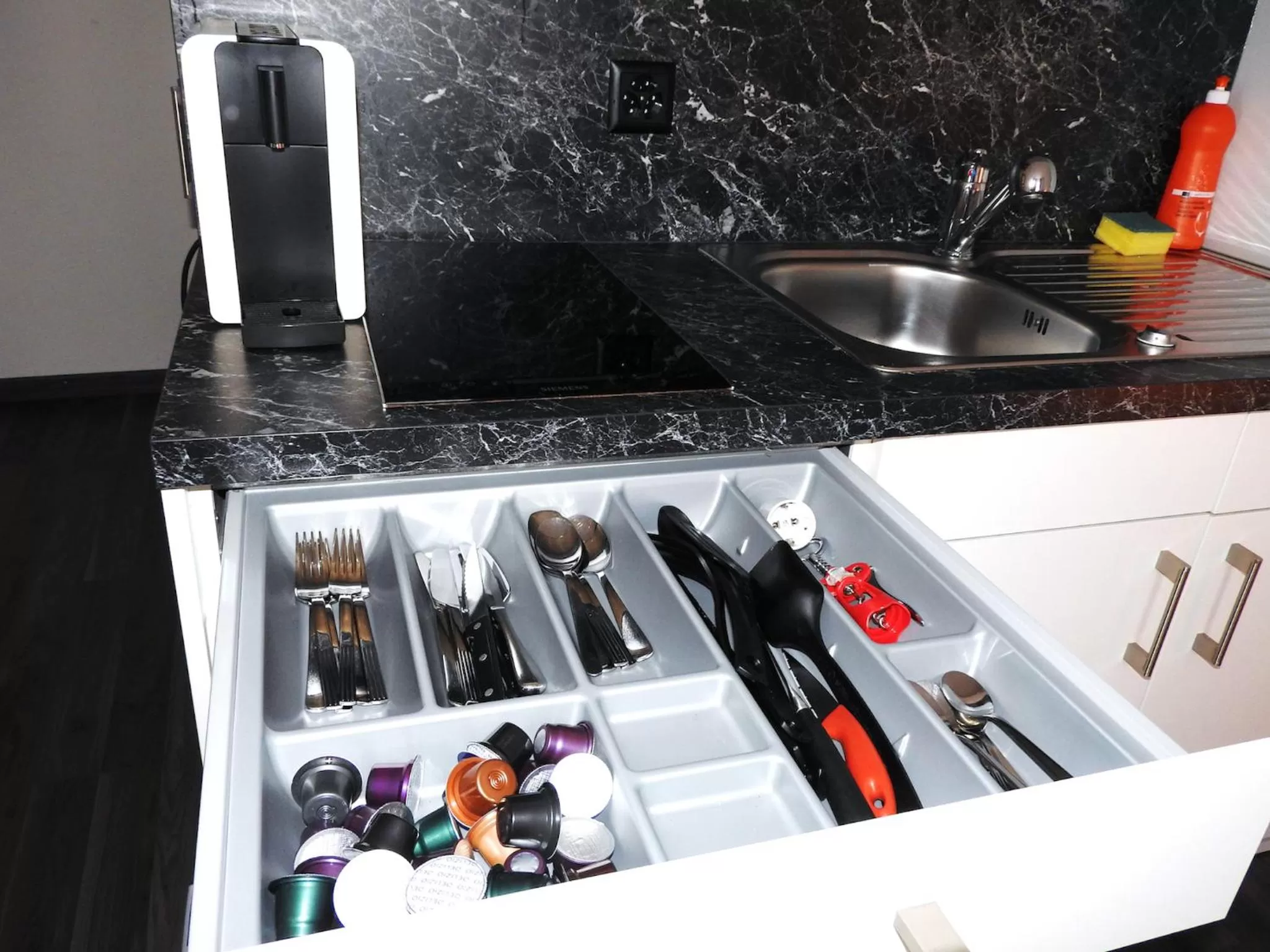 Kitchen or kitchenette in INSIDE Five