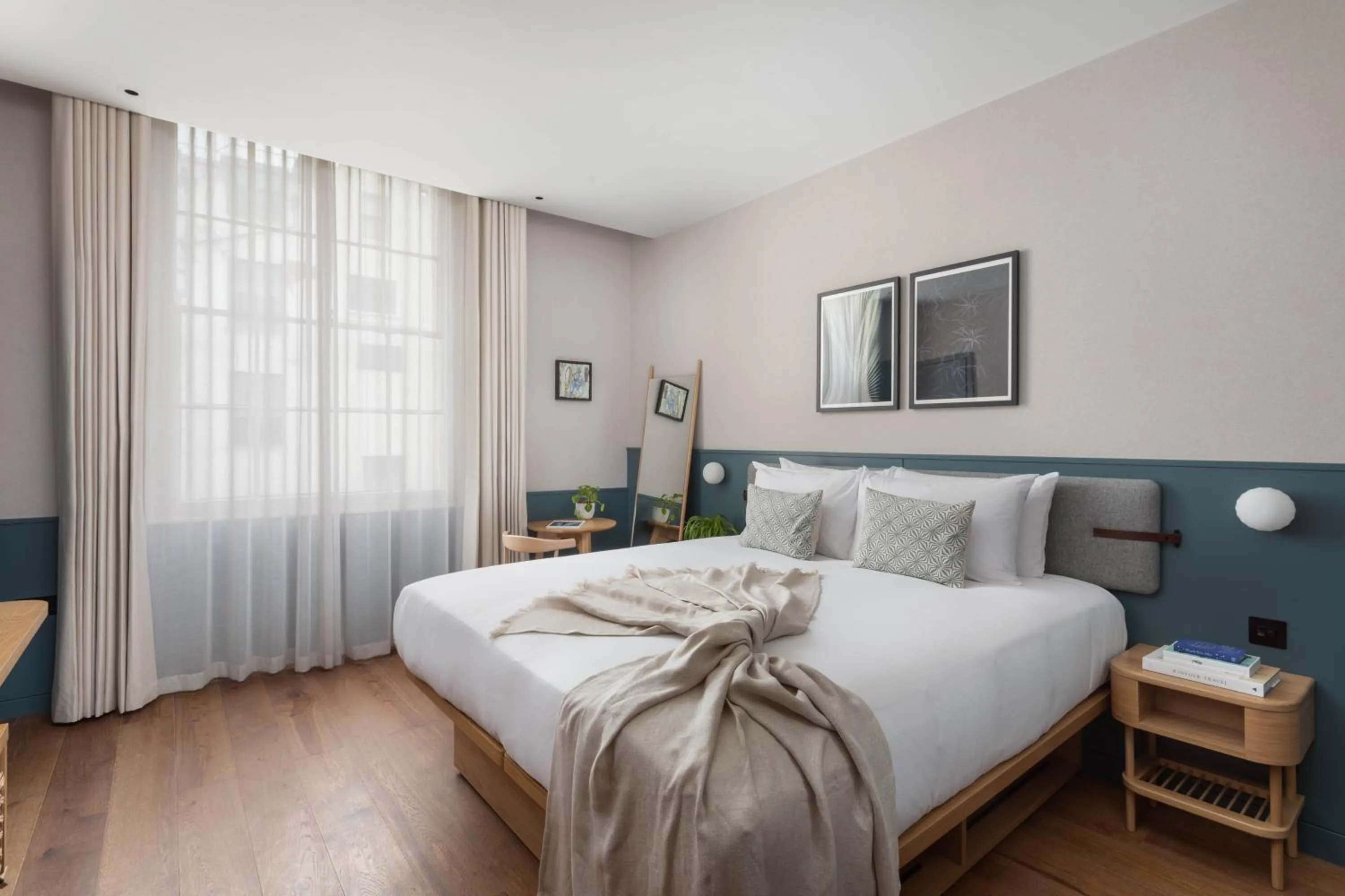 Photo of the whole room, Bed in Inhabit Queen's Gardens, a Member of Design Hotels