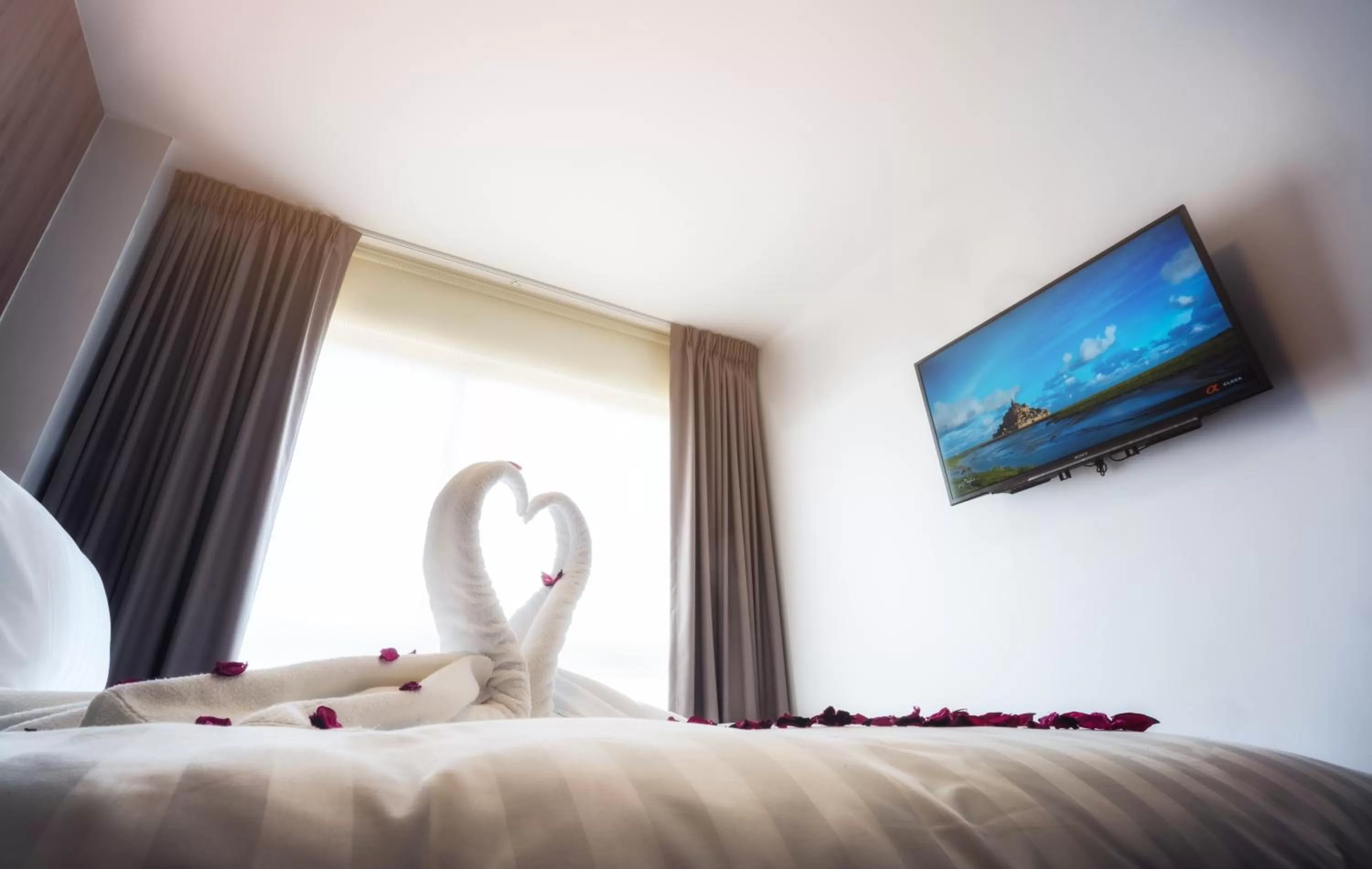 TV and multimedia, Bed in Urban Suites Apart Hotel