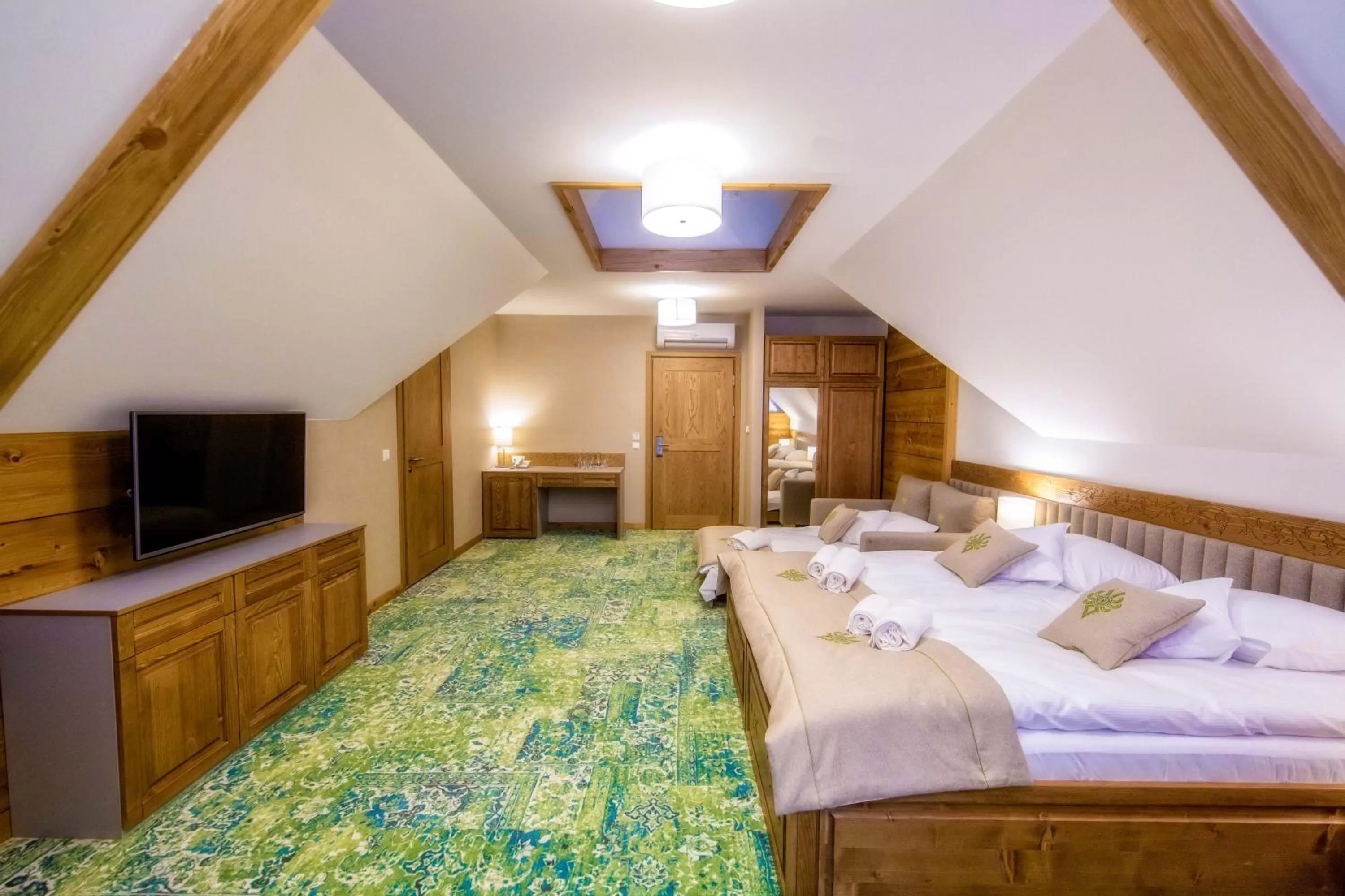 Premium Family Room in Gold Hotel