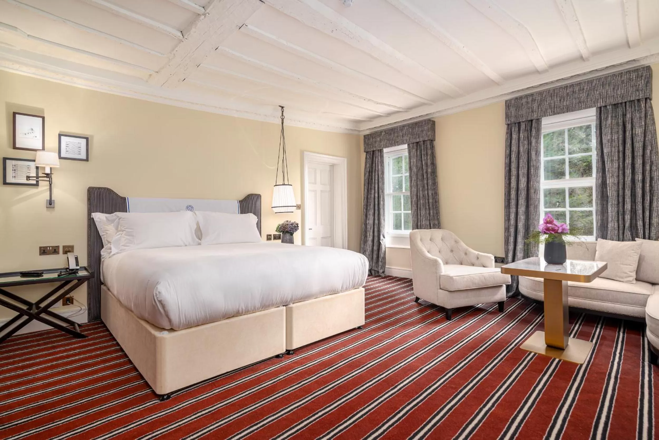 Bedroom, Bed in The Relais Henley