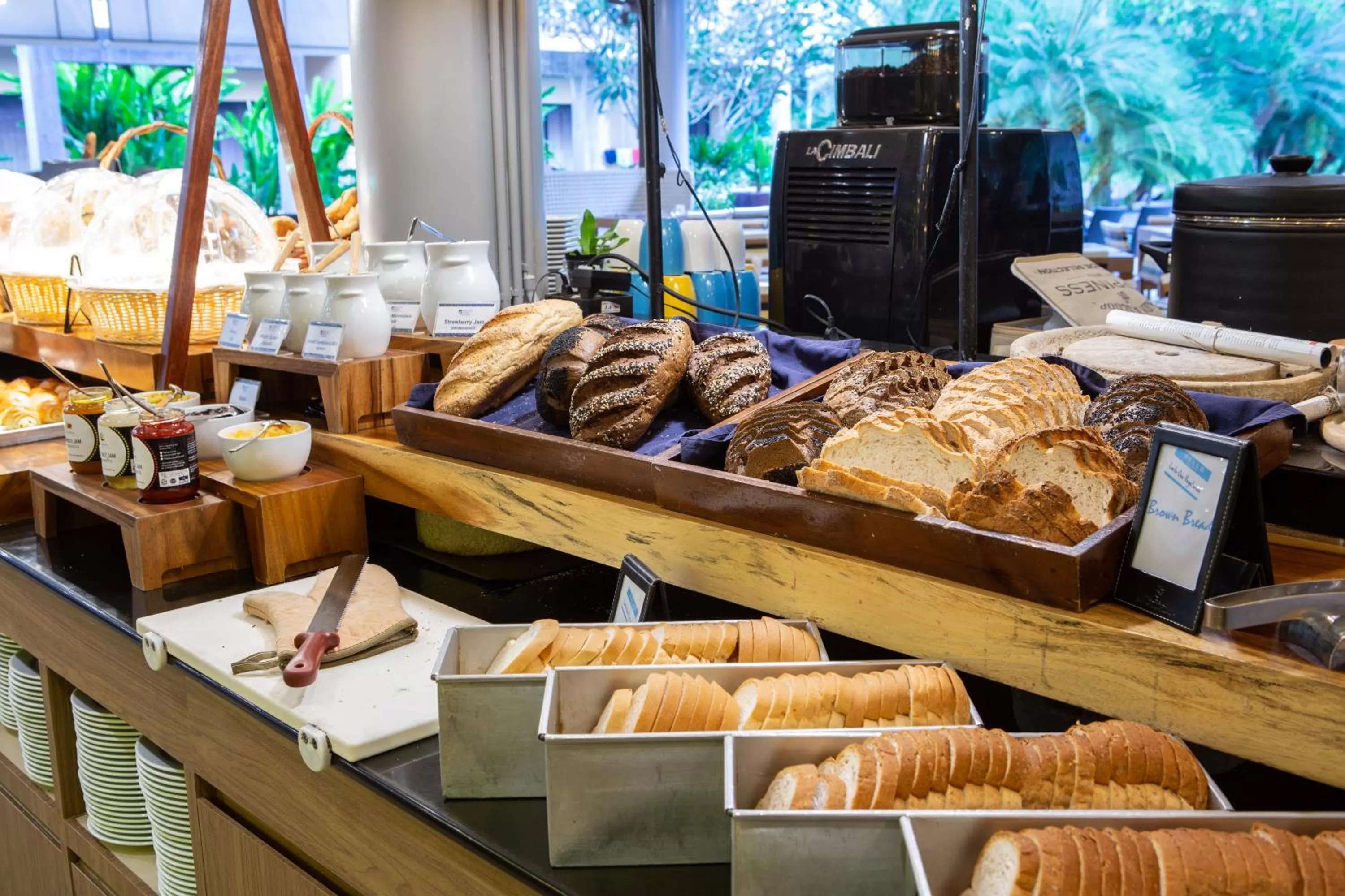 Restaurant/places to eat in Deevana Plaza Krabi Aonang