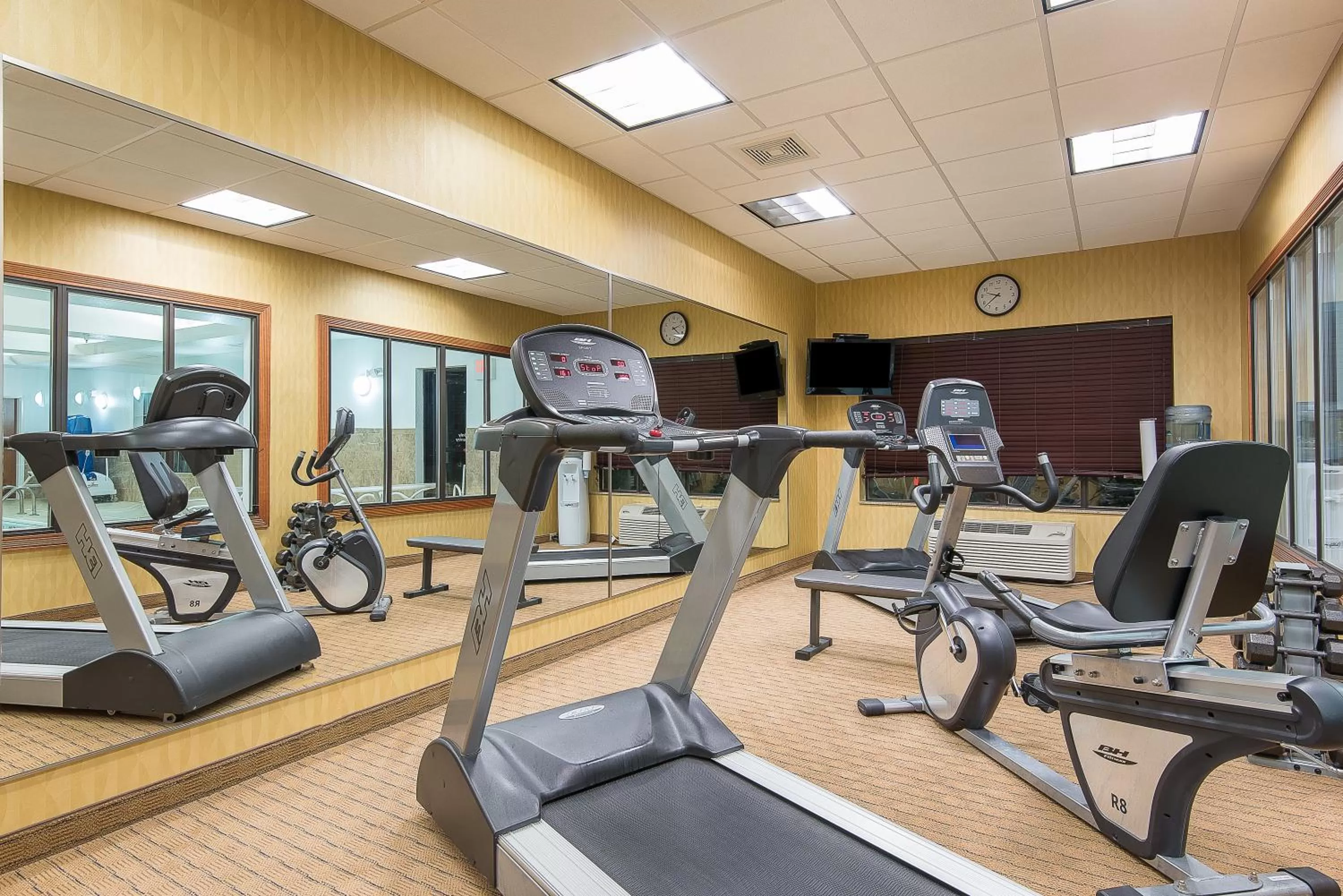 Fitness centre/facilities in Holiday Inn Express and Suites Lafayette East by IHG