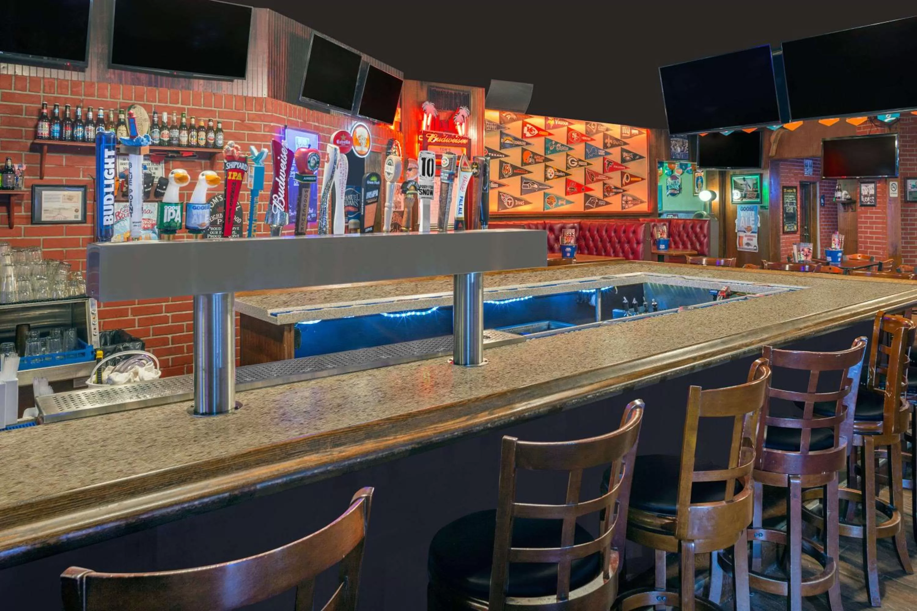 Lounge or bar in Ramada by Wyndham Miami Springs/Miami International Airport