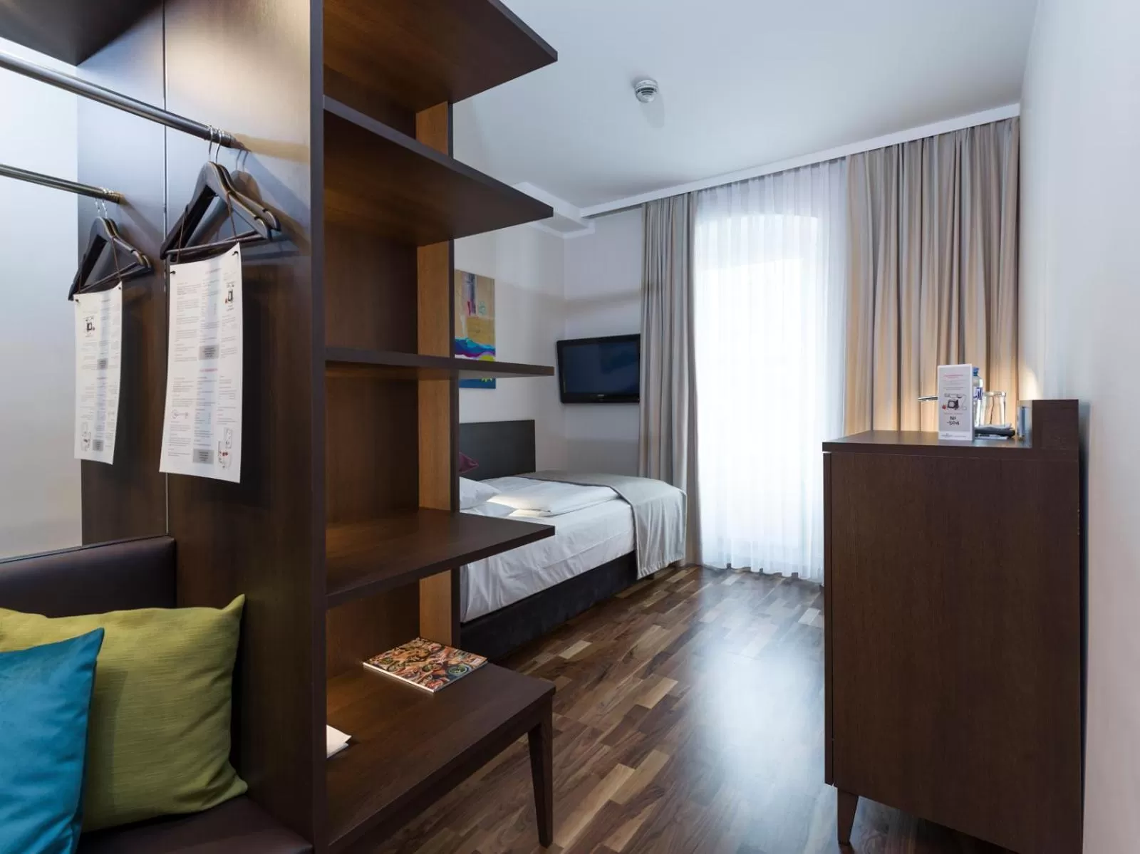 Photo of the whole room, Bed in Hotel Sandwirth