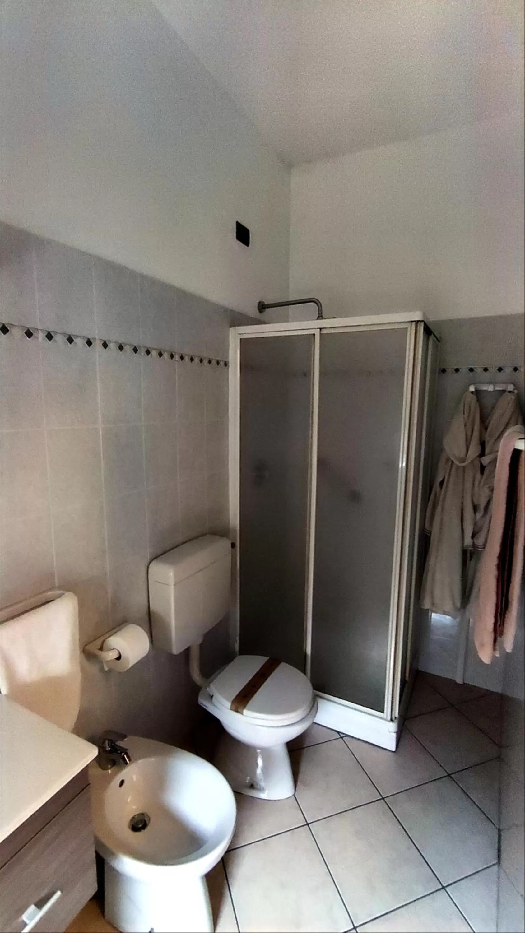 Shower in Hotel Emiliana