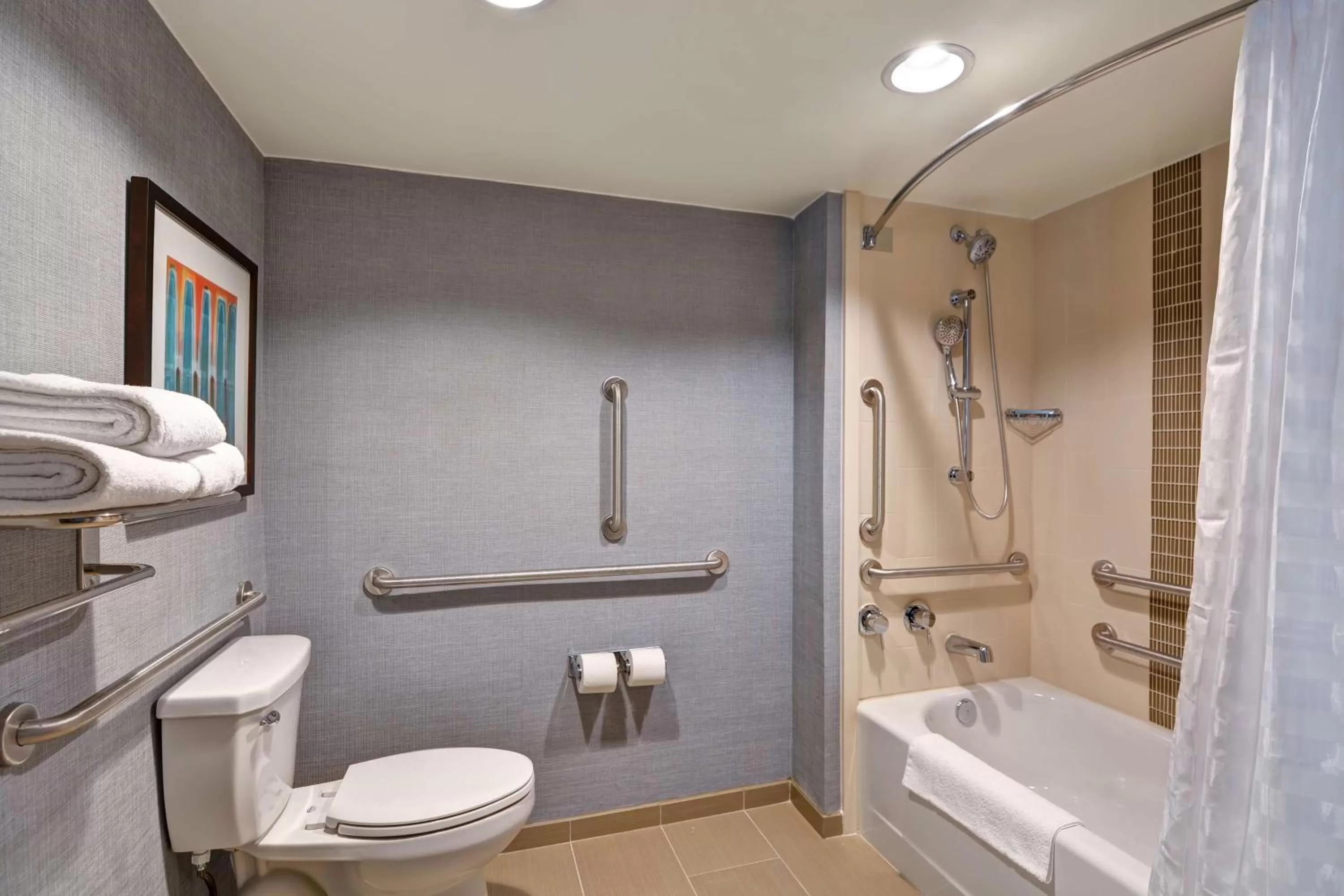 Bathroom in Hyatt Place Birmingham/Hoover