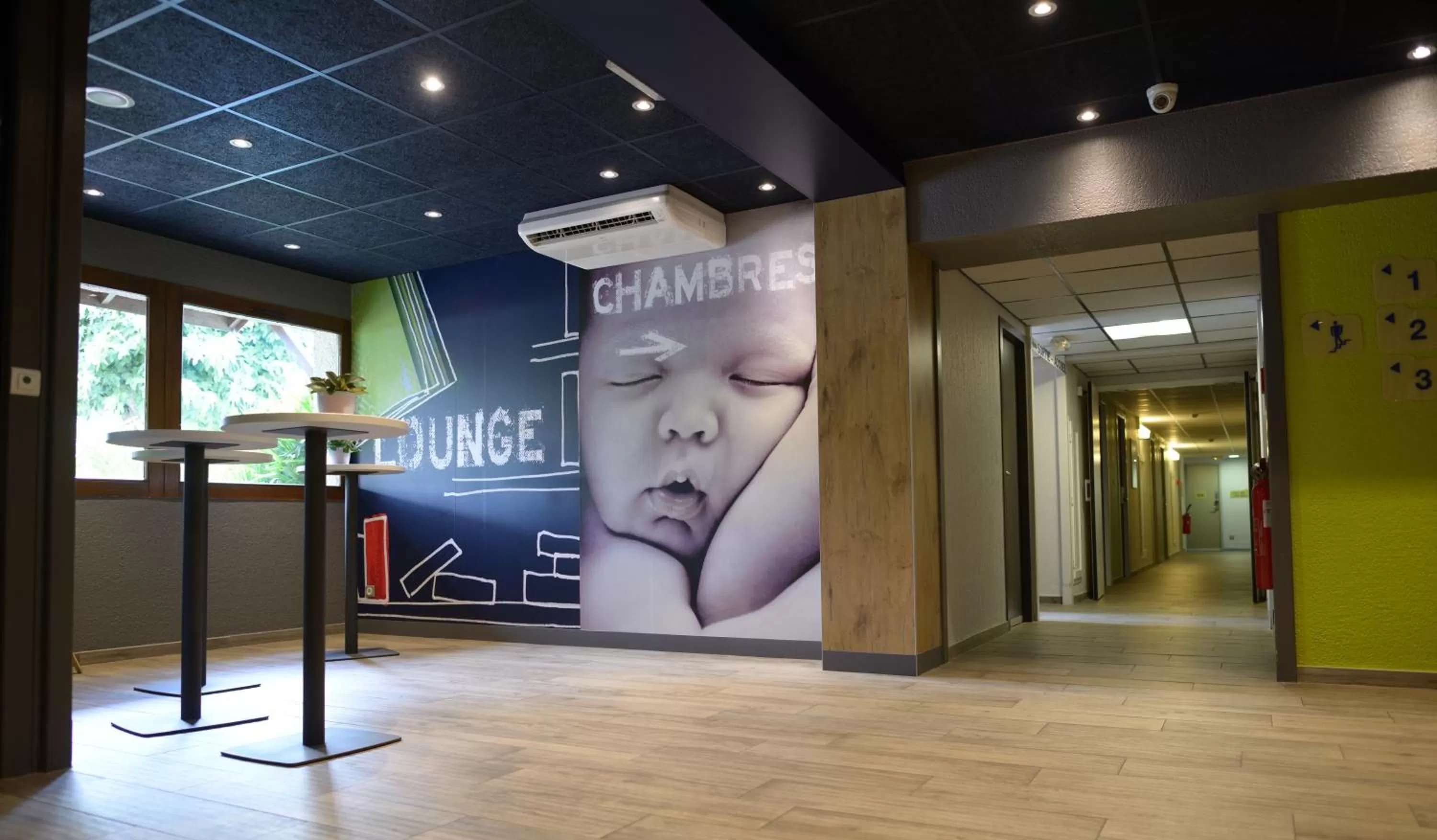 Lobby or reception in Ibis Budget Avignon Nord