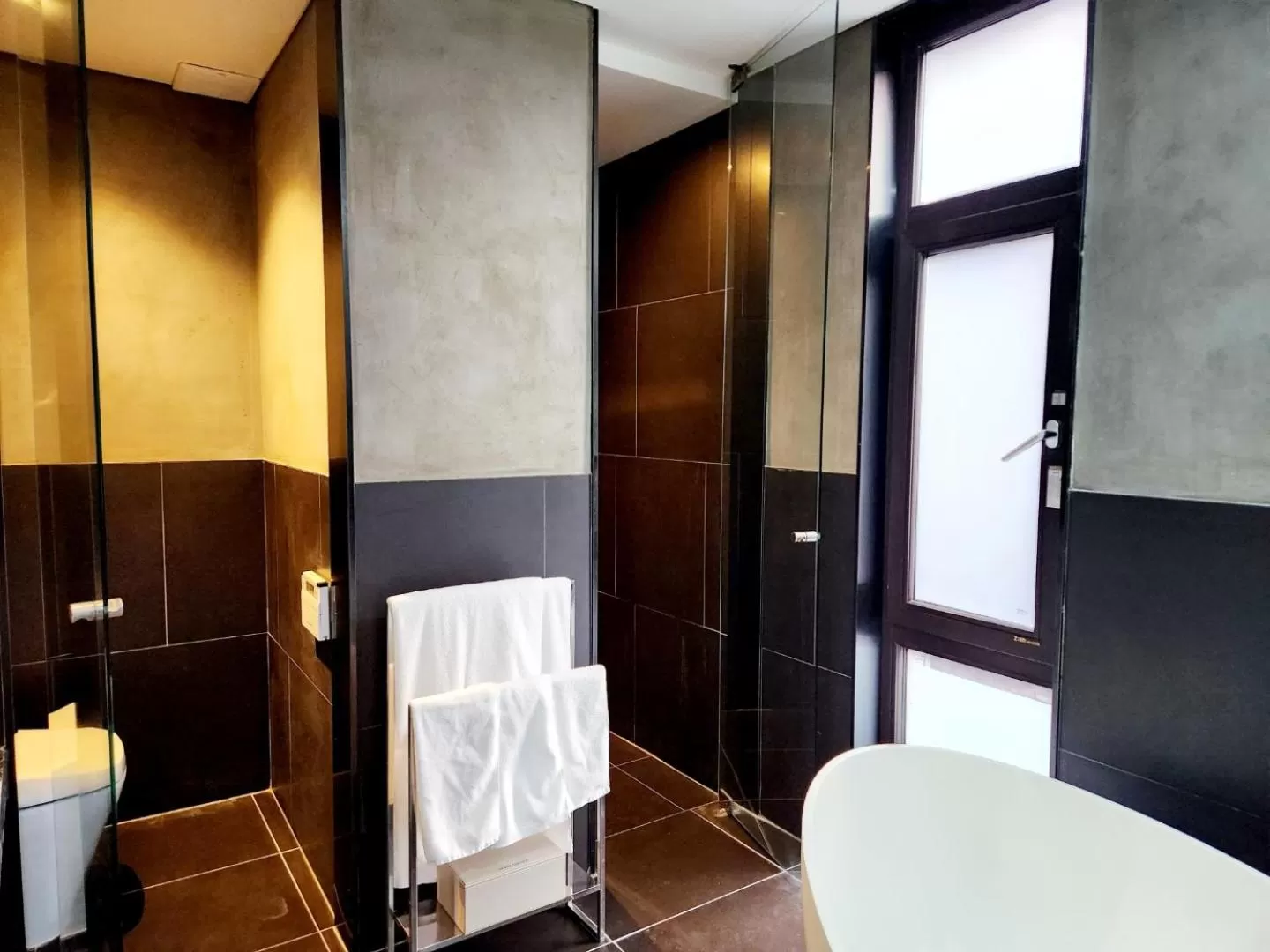 Bed in JS Boutique Hotel