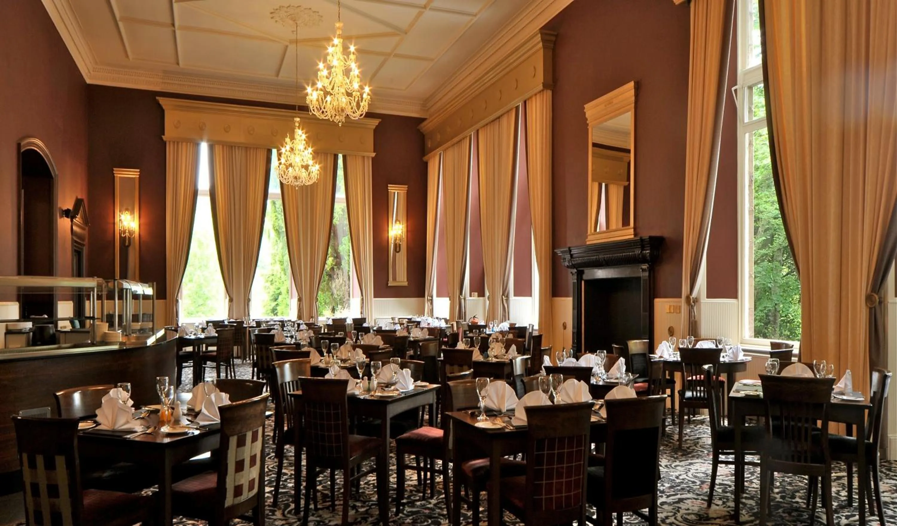 Restaurant/places to eat in Ben Wyvis Hotel