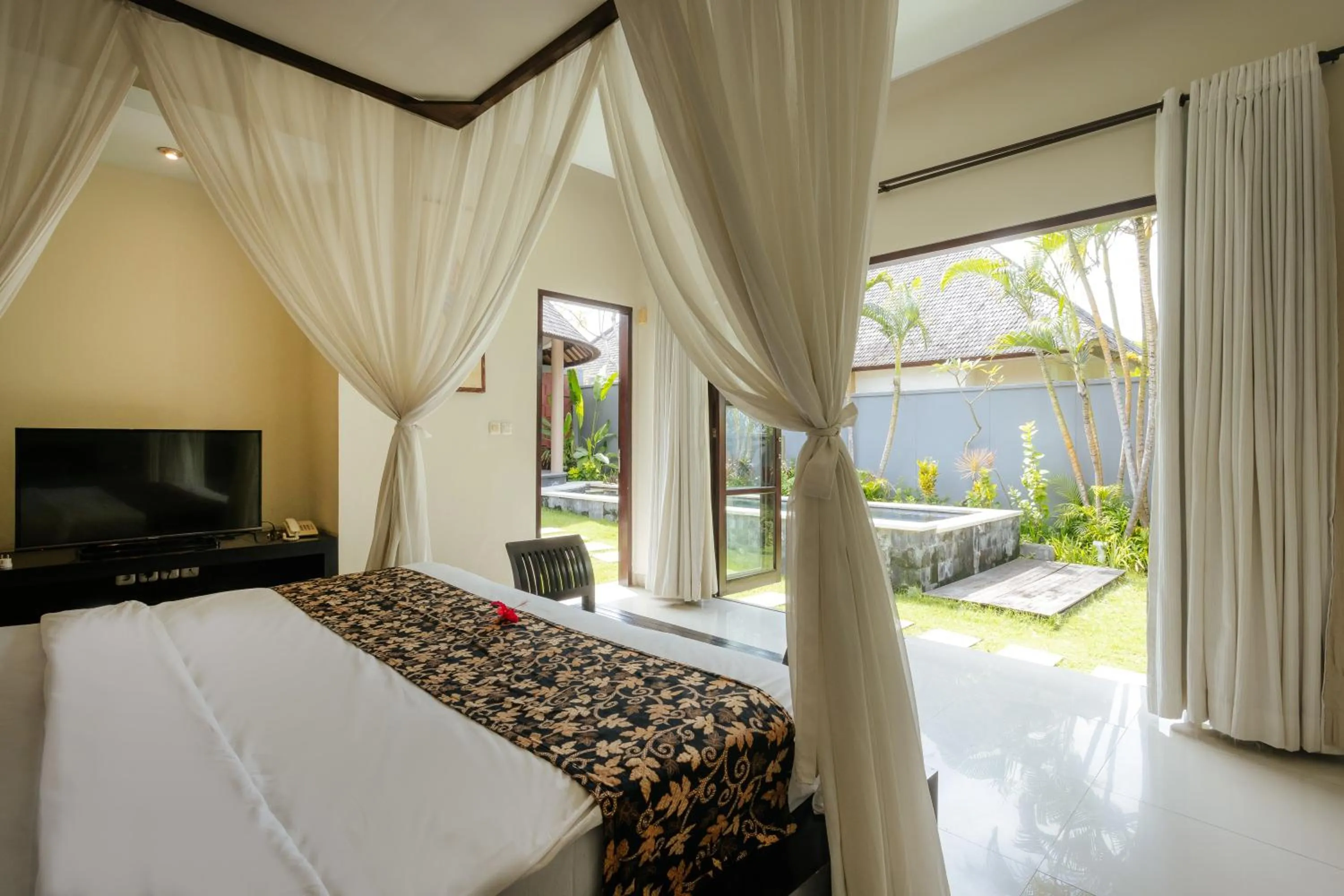 Bed in The Bidadari Villas and Spa Umalas - Seminyak