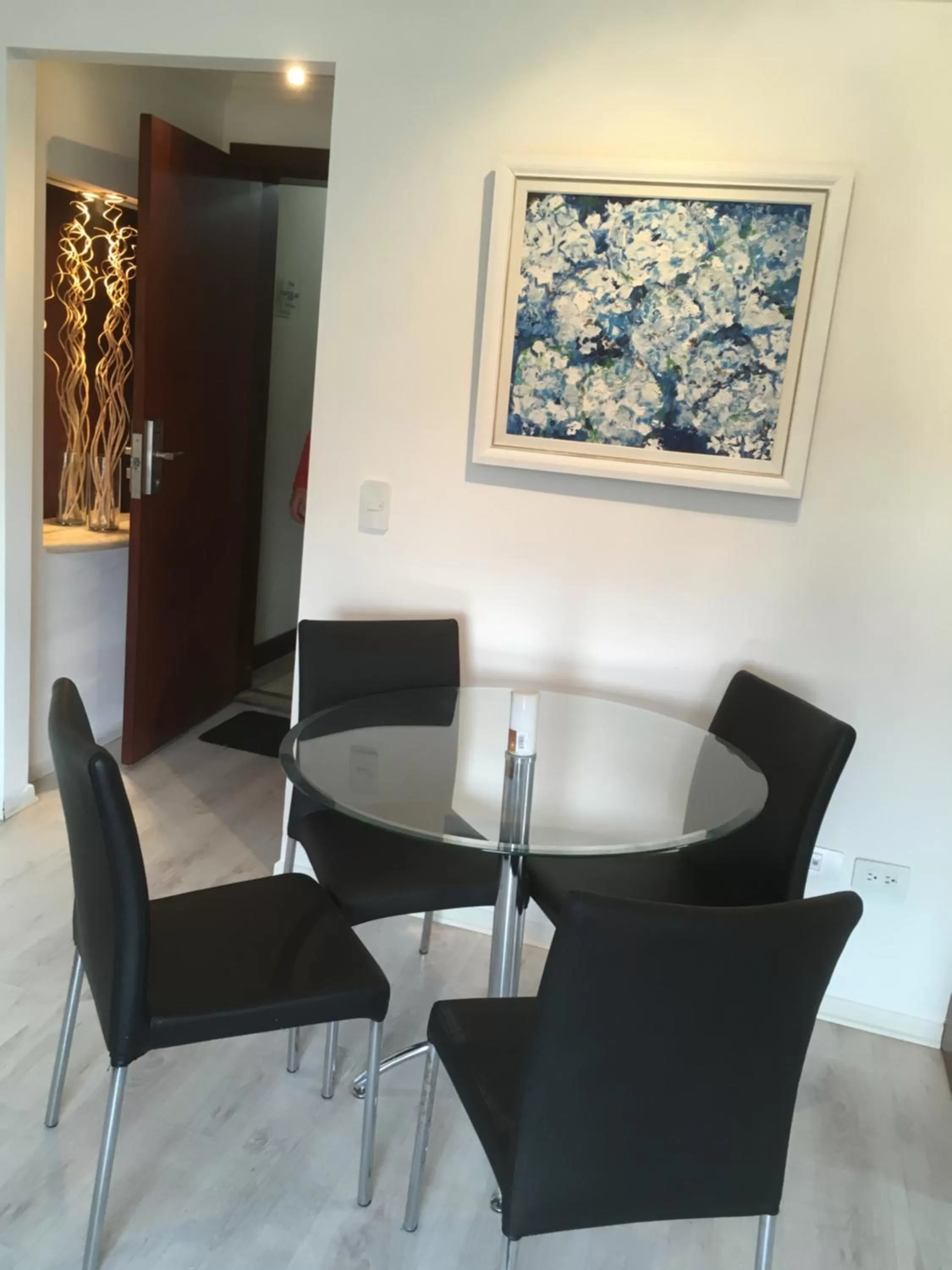 Dining area in Suites Parque Real